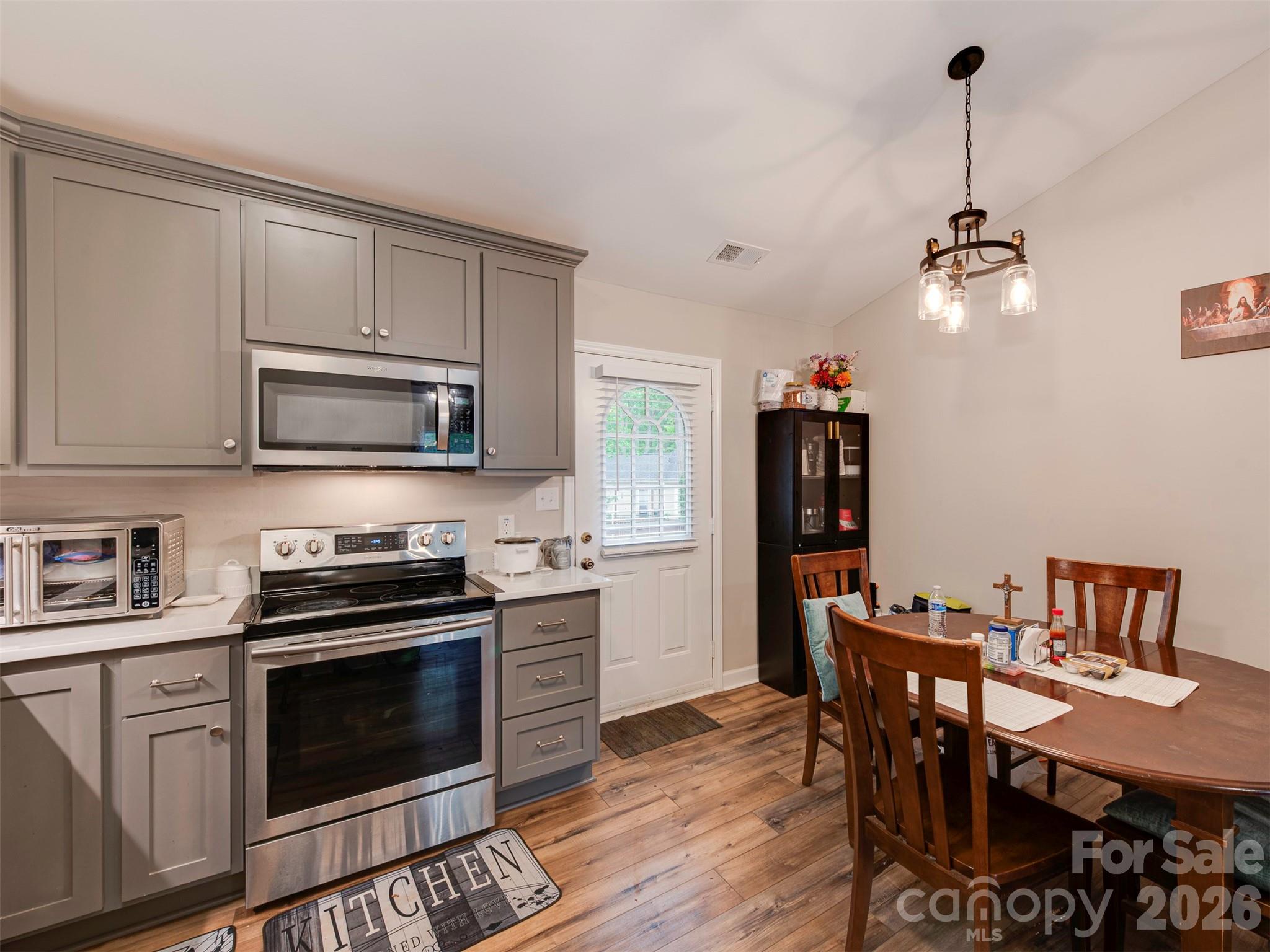 10200 Cairnsmore Place Property Photo 9