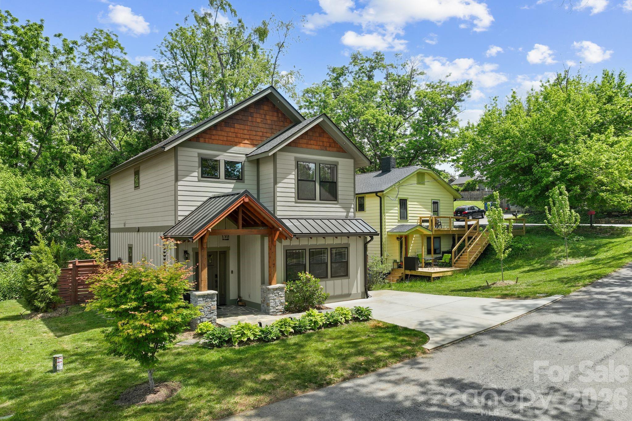 7 Acona Lane Property Photo 2