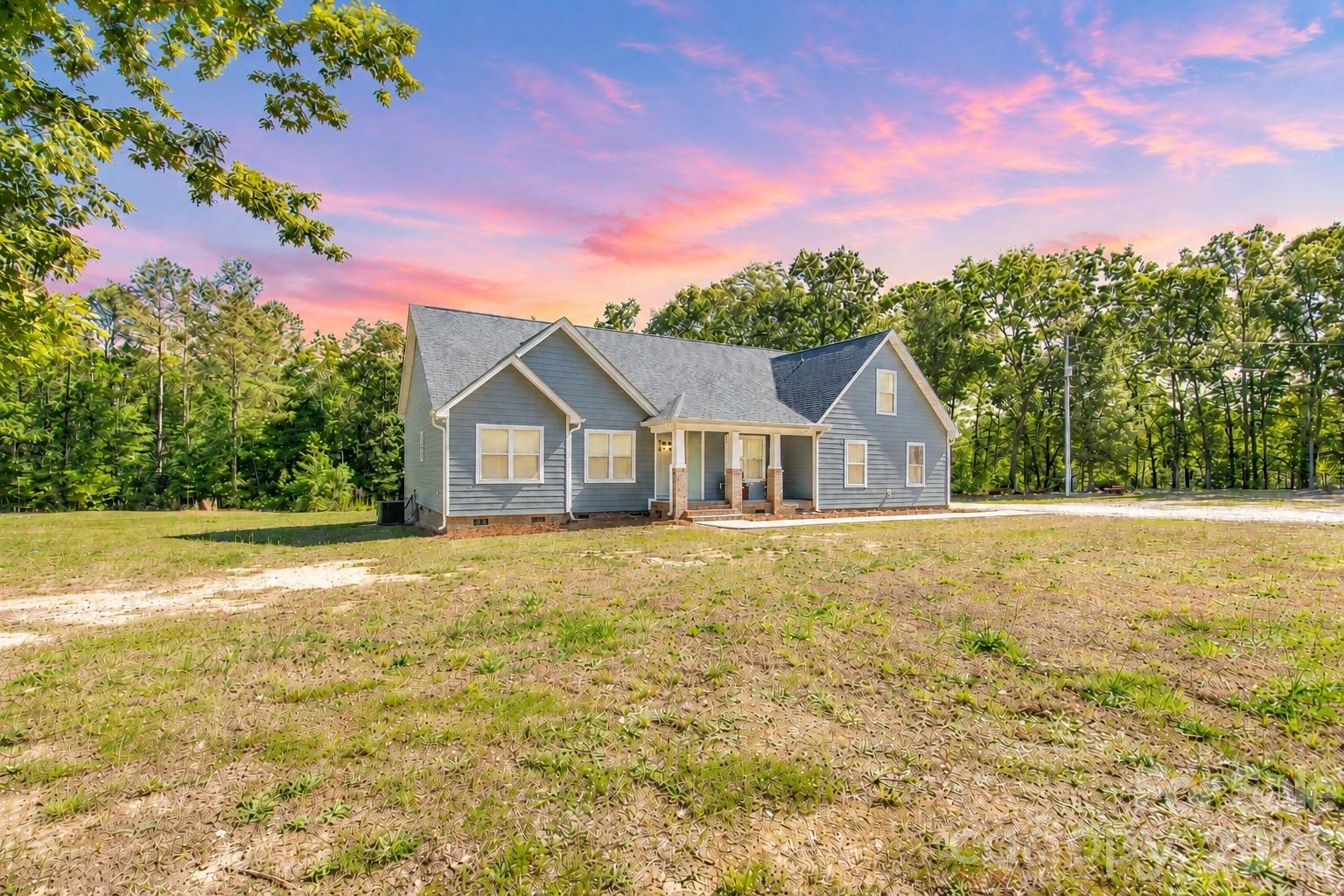 4335 Palmer Lloyd Road Property Photo 1