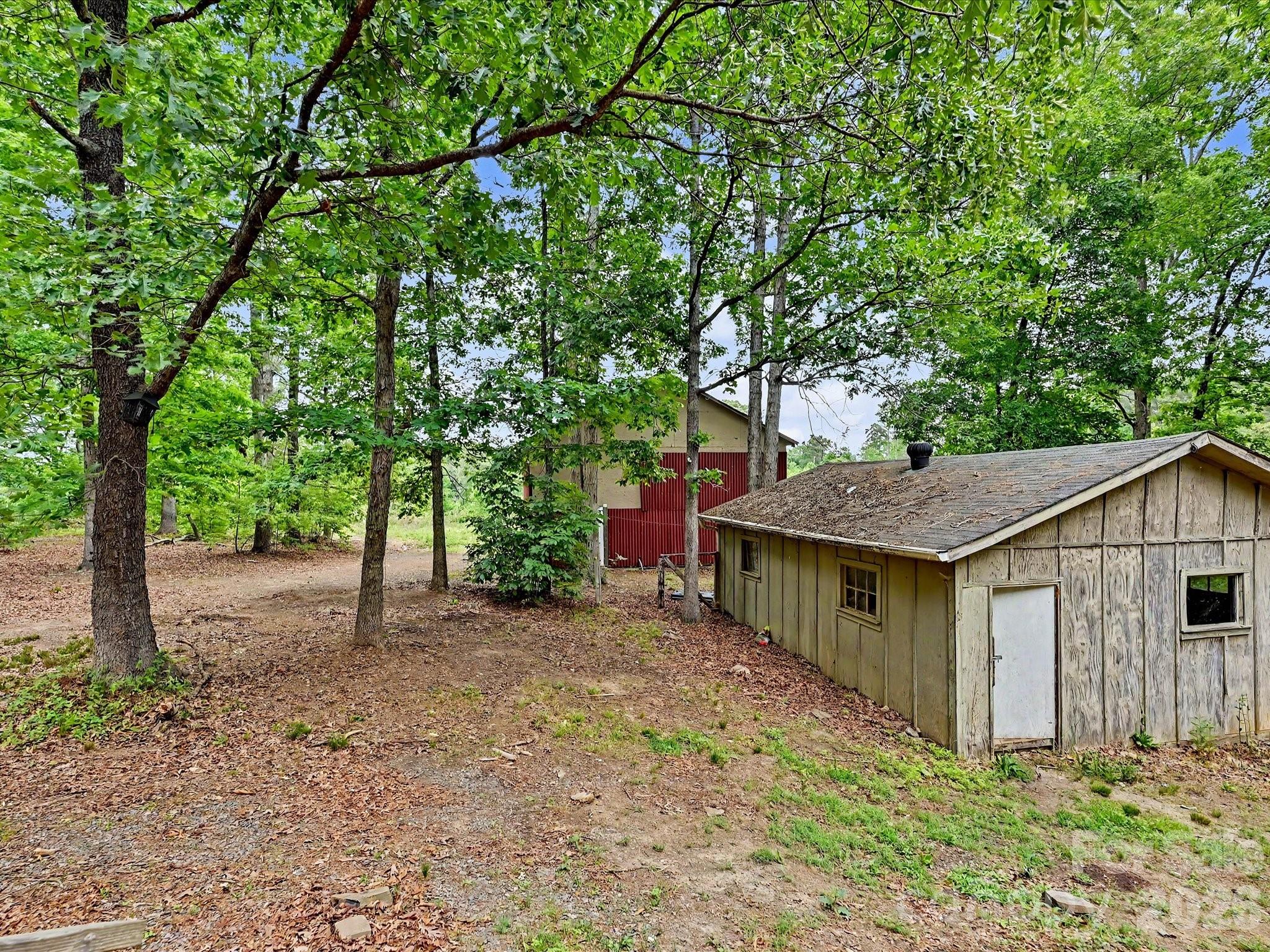 1123 S Forest Hills School Road Property Photo 29