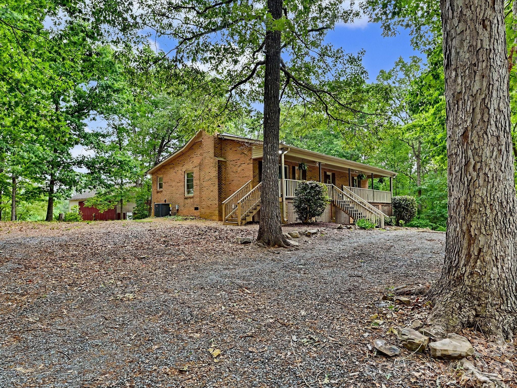 1123 S Forest Hills School Road Property Photo 40