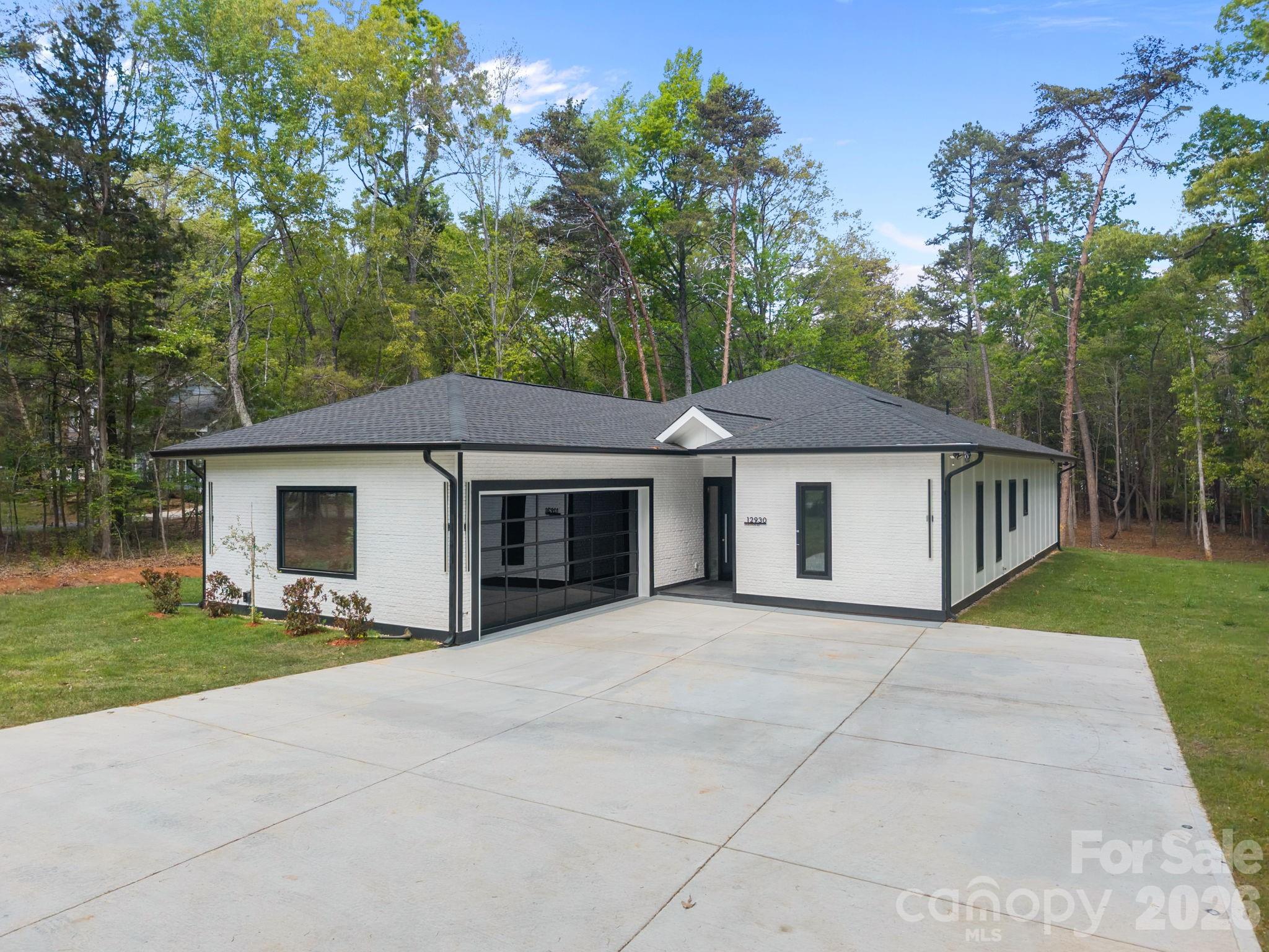 12930 Hamilton Road Property Photo 2