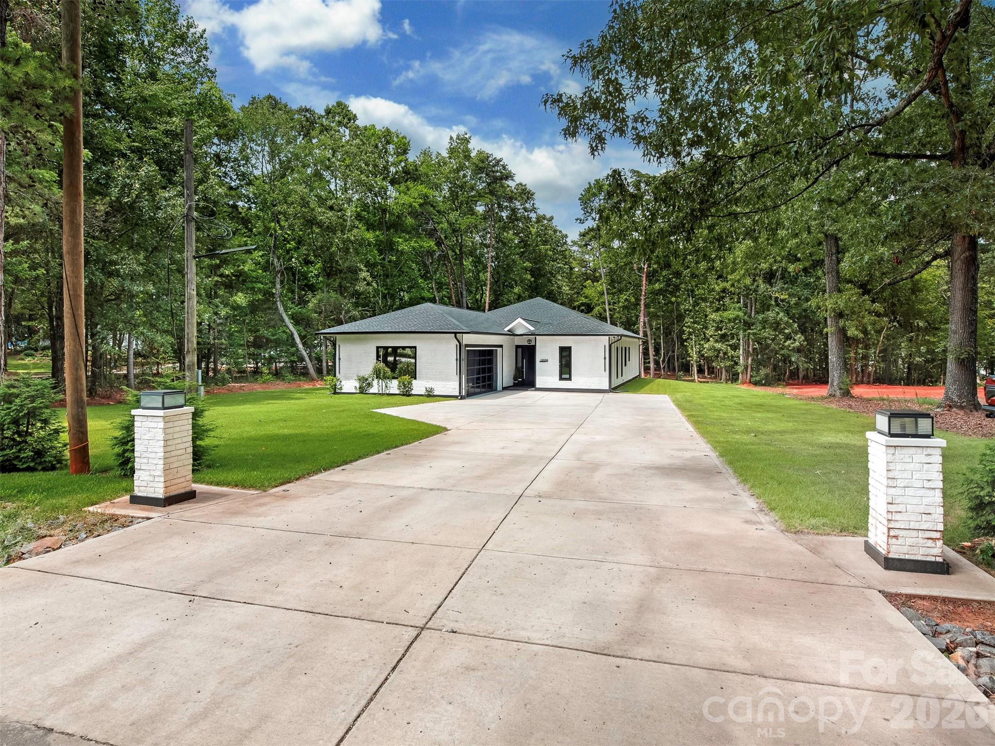 12930 Hamilton Road Property Photo 3