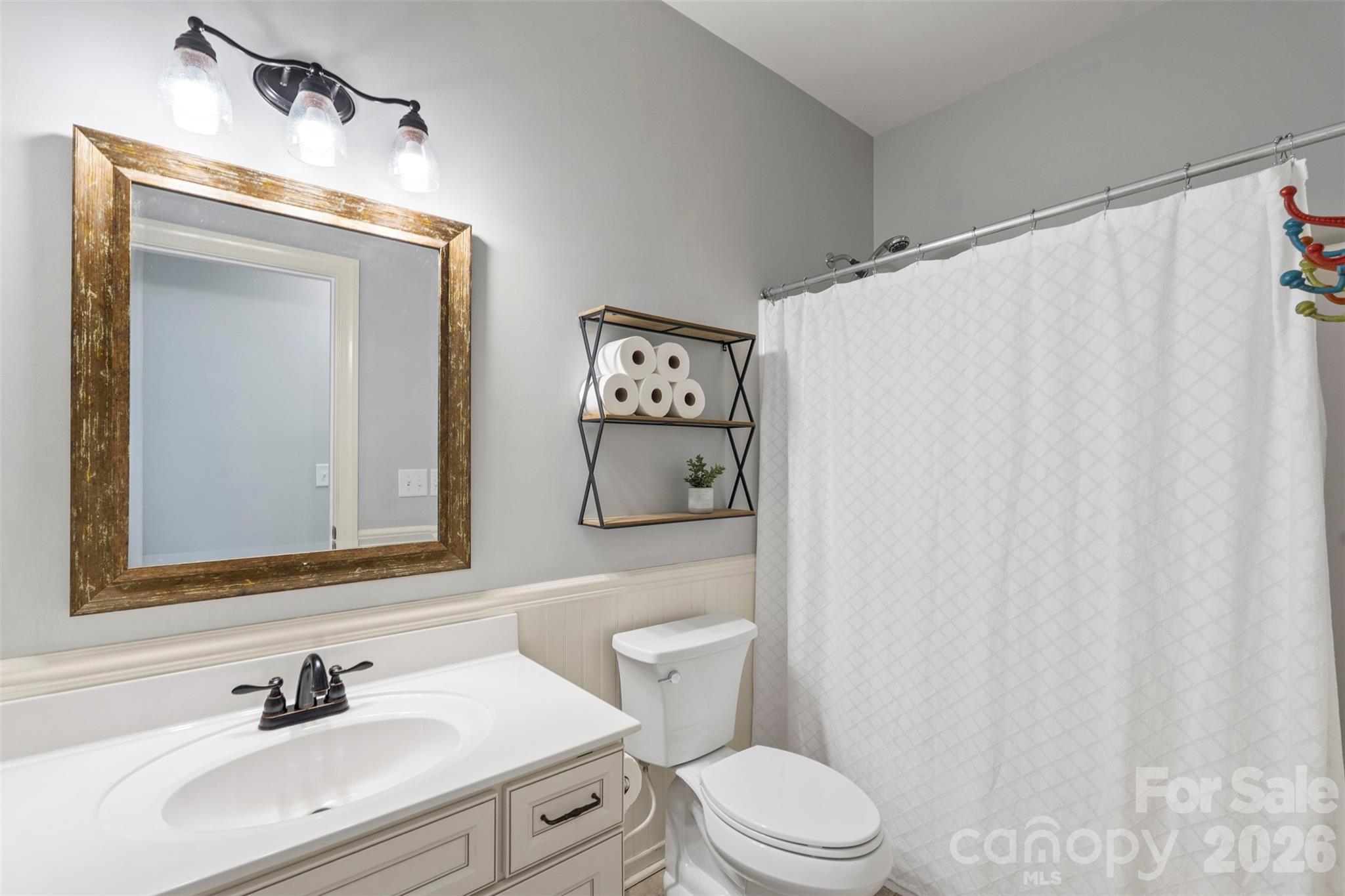10019 Elizabeth Crest Lane Property Photo 16