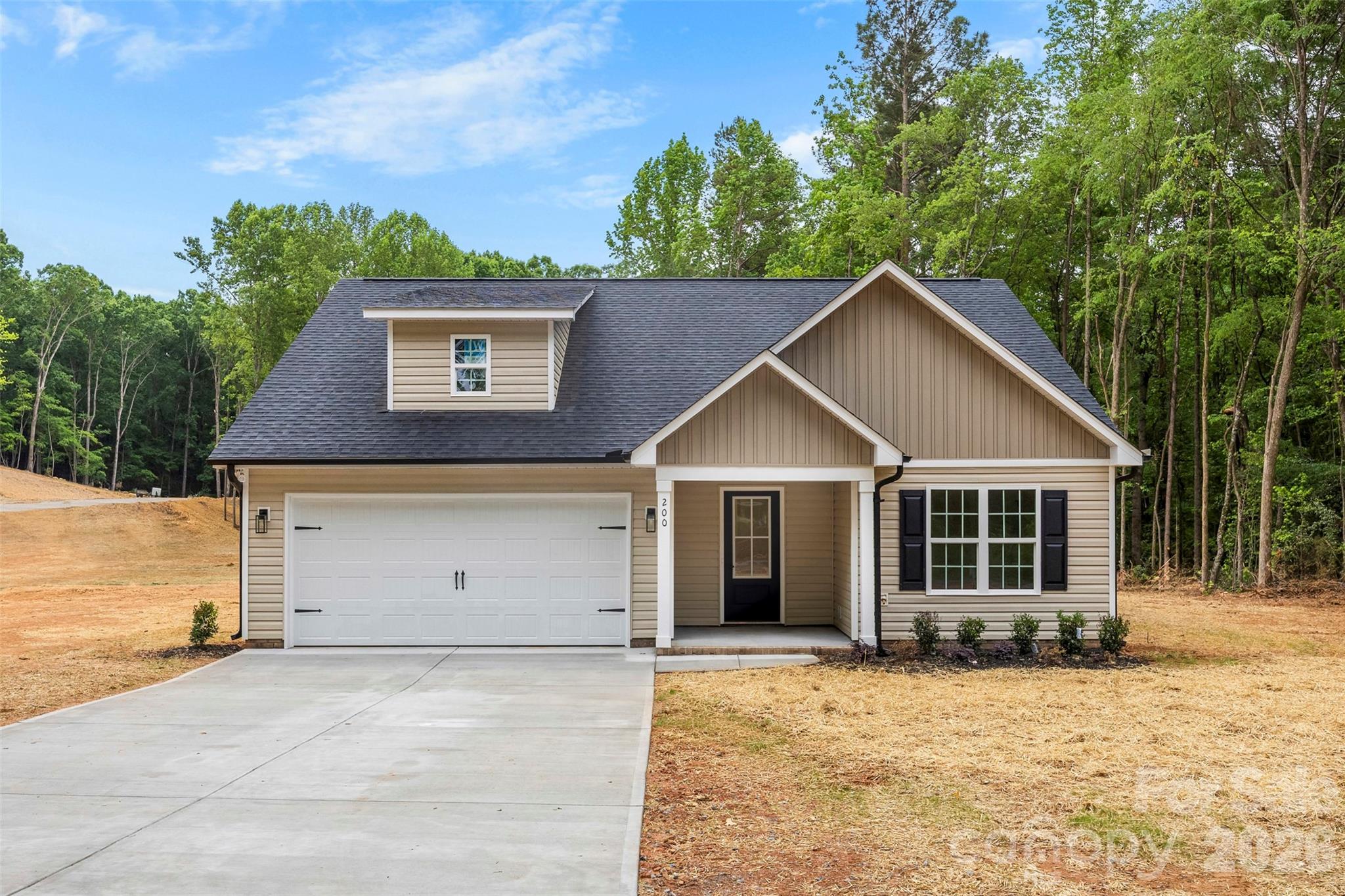 200 Knollwood Circle Property Photo 2