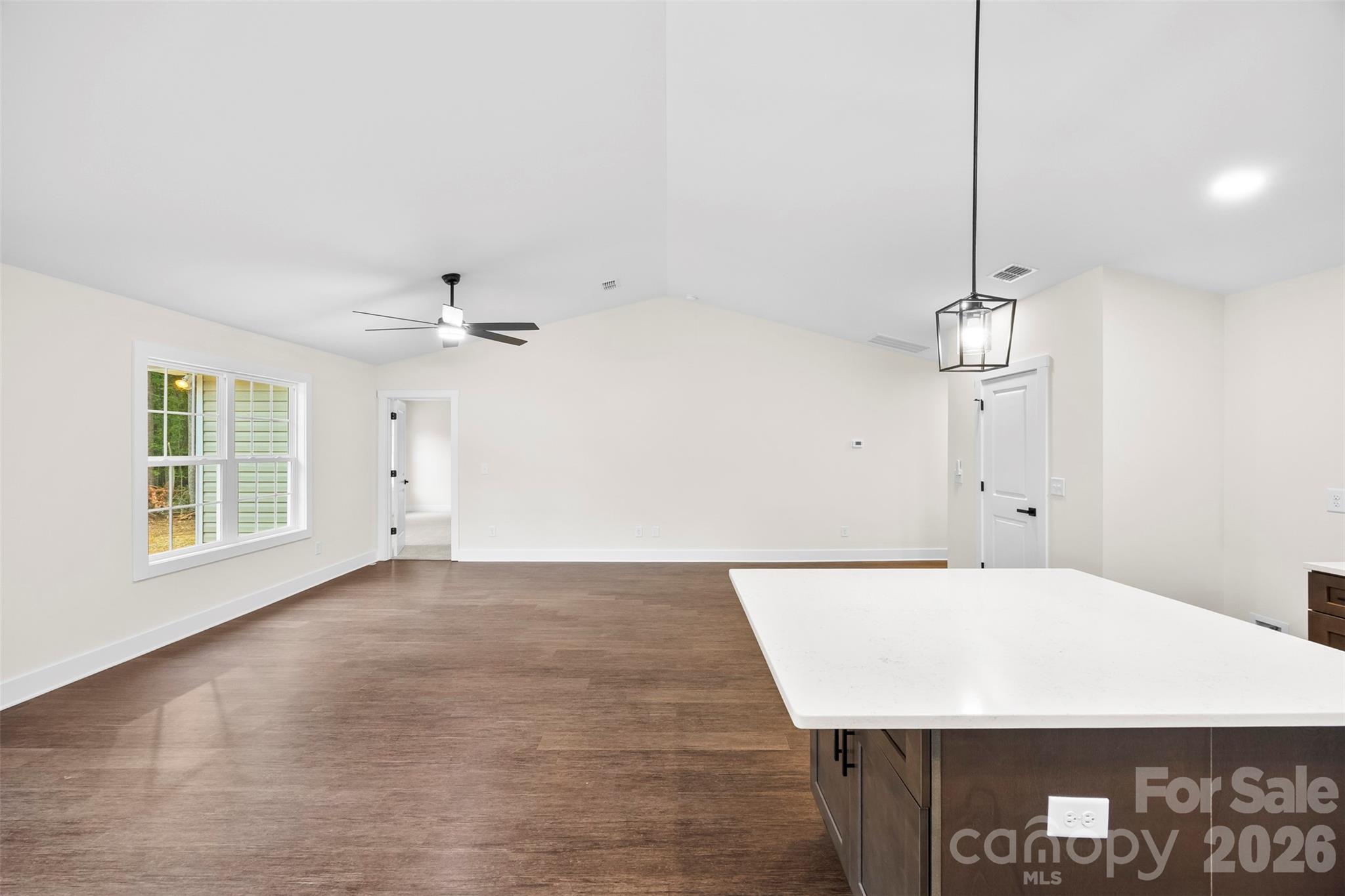 200 Knollwood Circle Property Photo 14