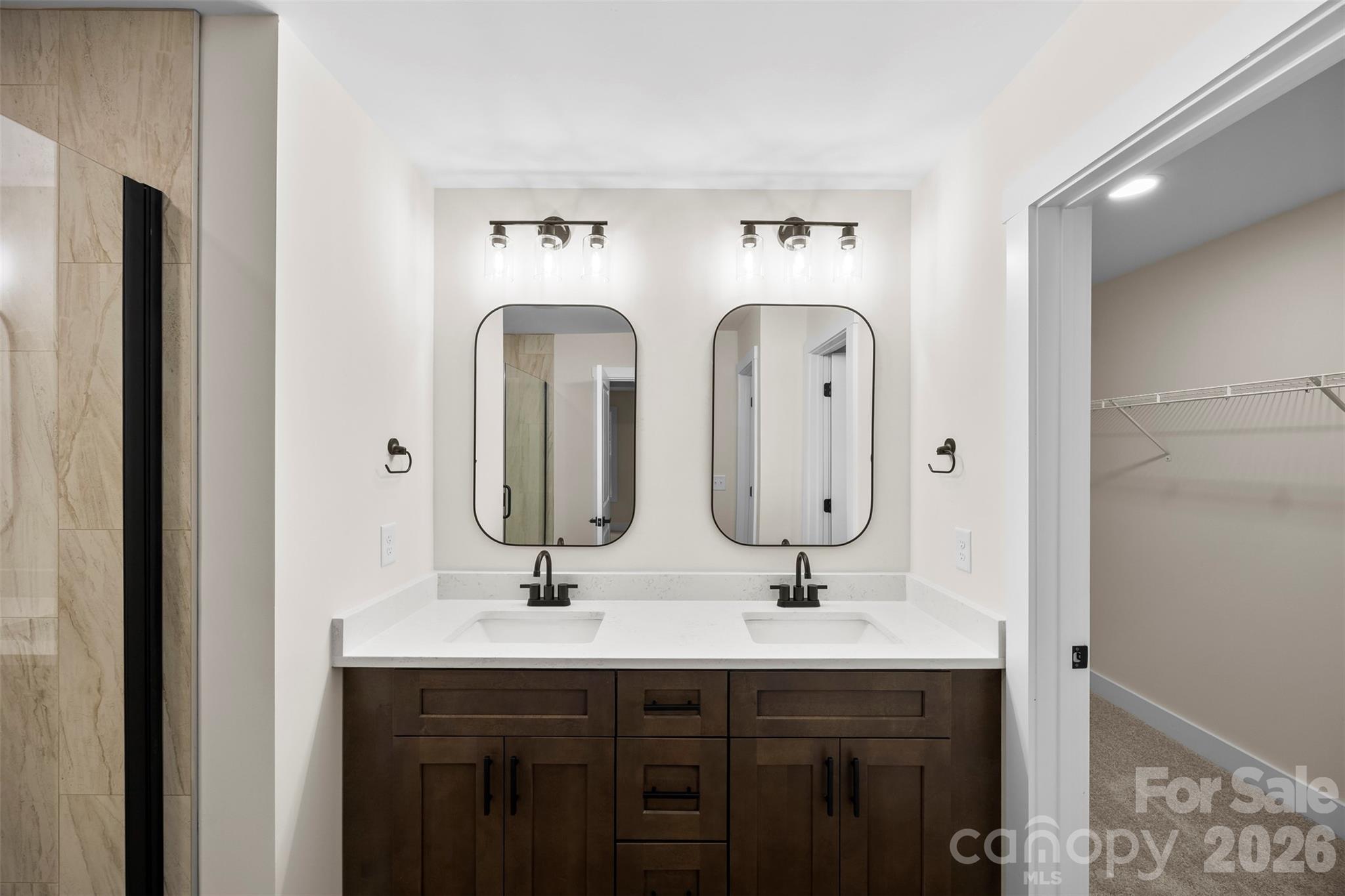 200 Knollwood Circle Property Photo 22
