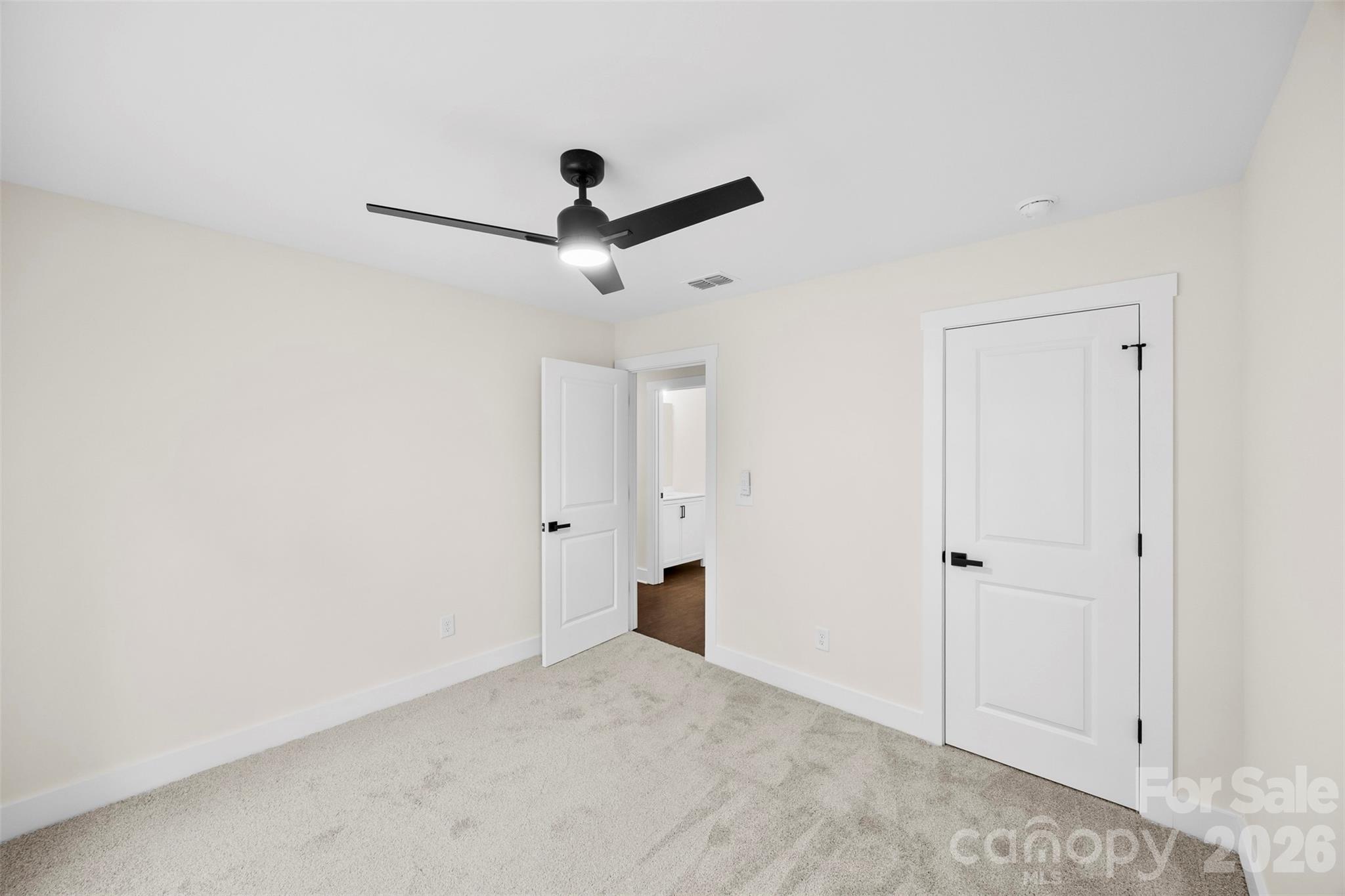 200 Knollwood Circle Property Photo 28
