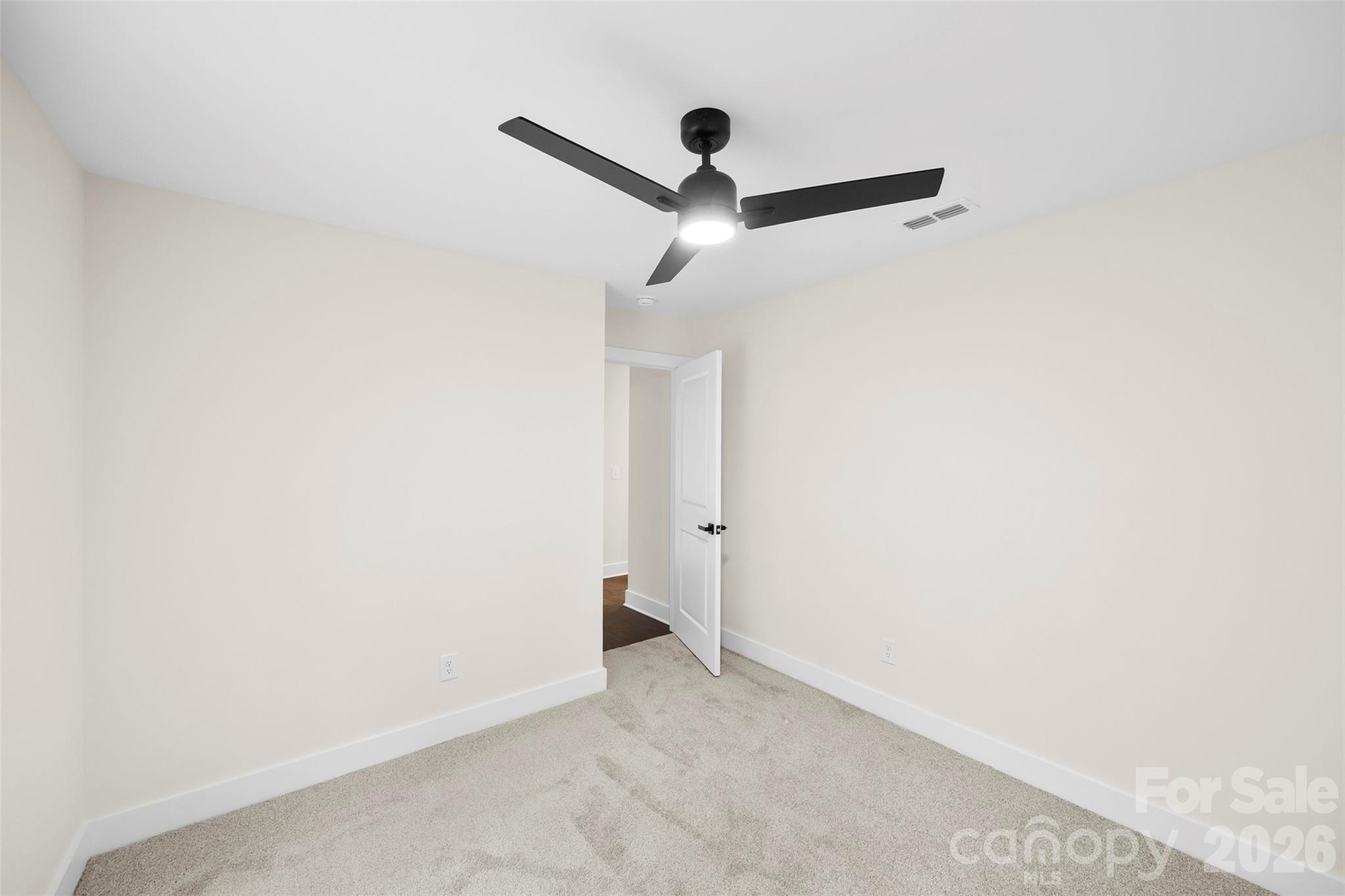 200 Knollwood Circle Property Photo 31