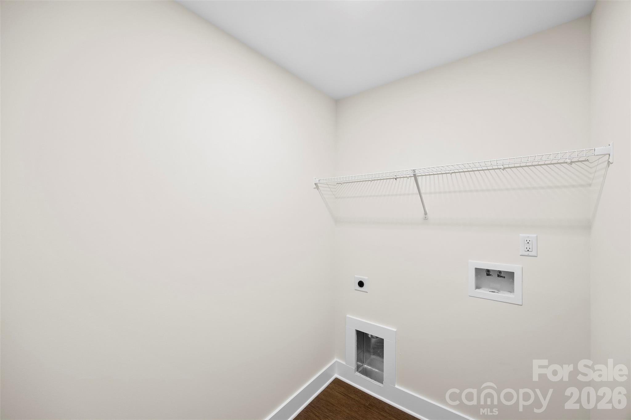 200 Knollwood Circle Property Photo 32