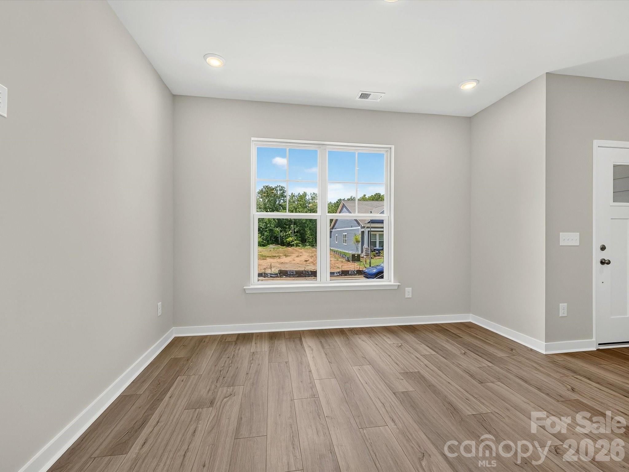 579 Cape Cod Way Property Photo 5