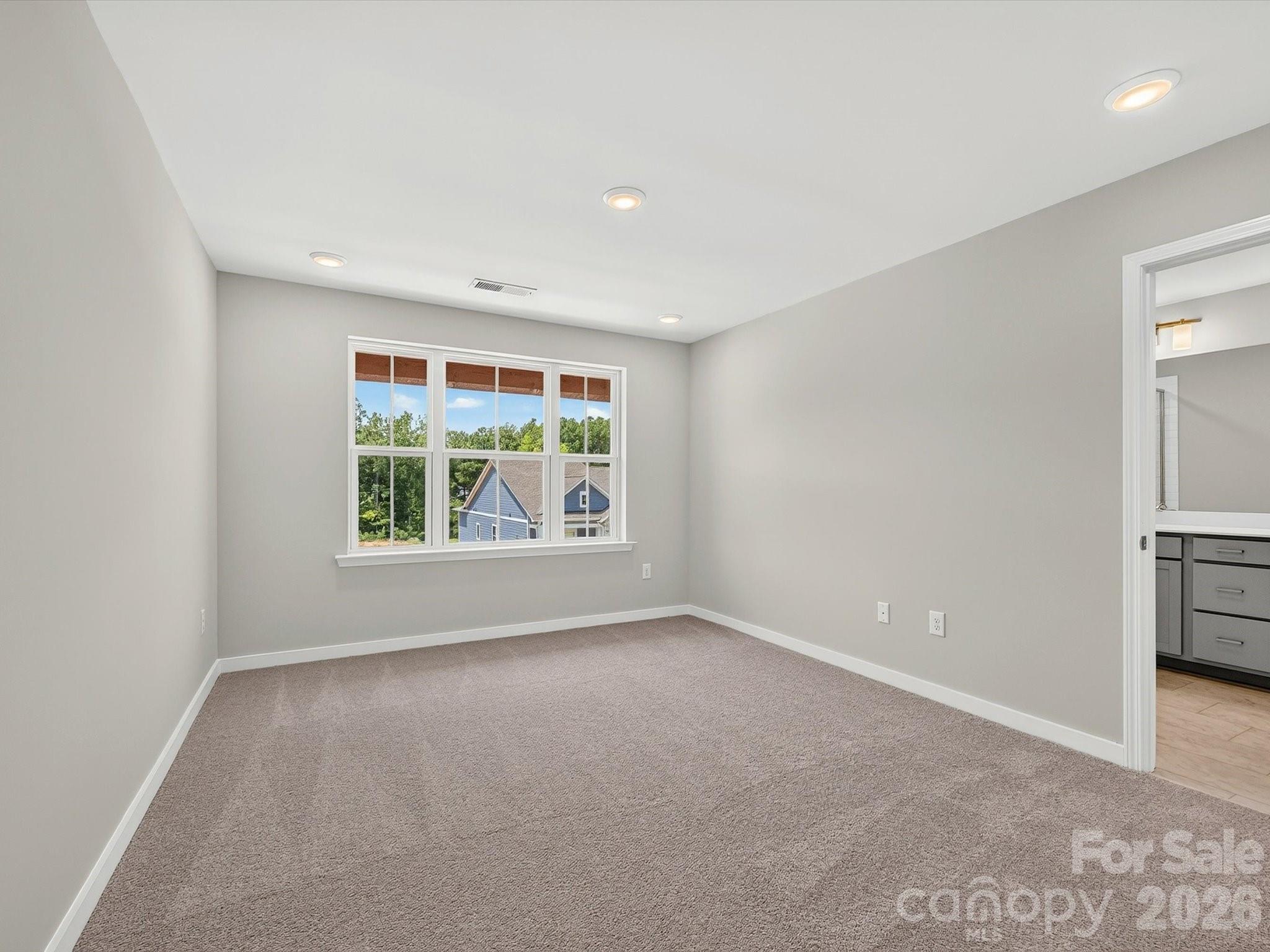 579 Cape Cod Way Property Photo 18