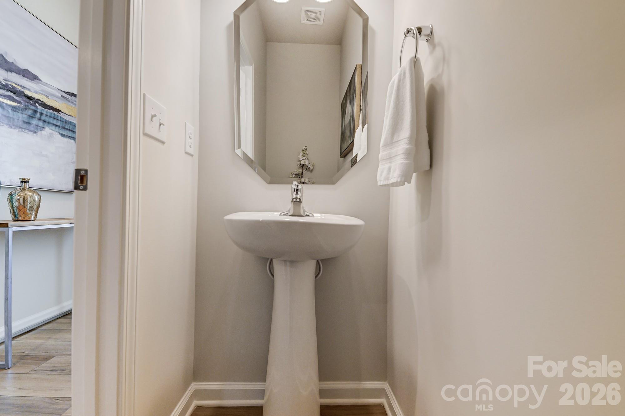 7017 Cerris Drive Property Photo 15