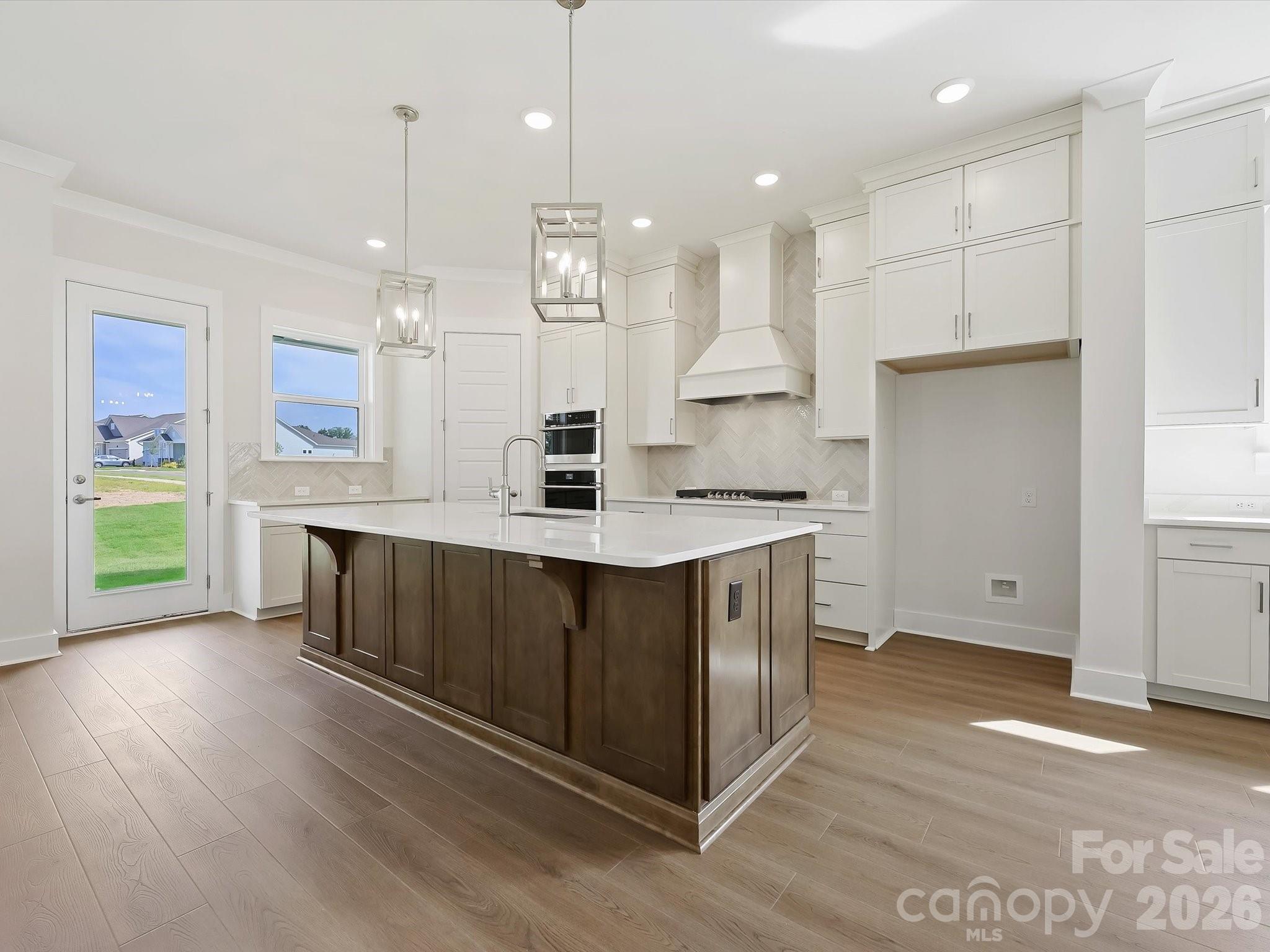 1202 Pastoral Place Property Photo 3
