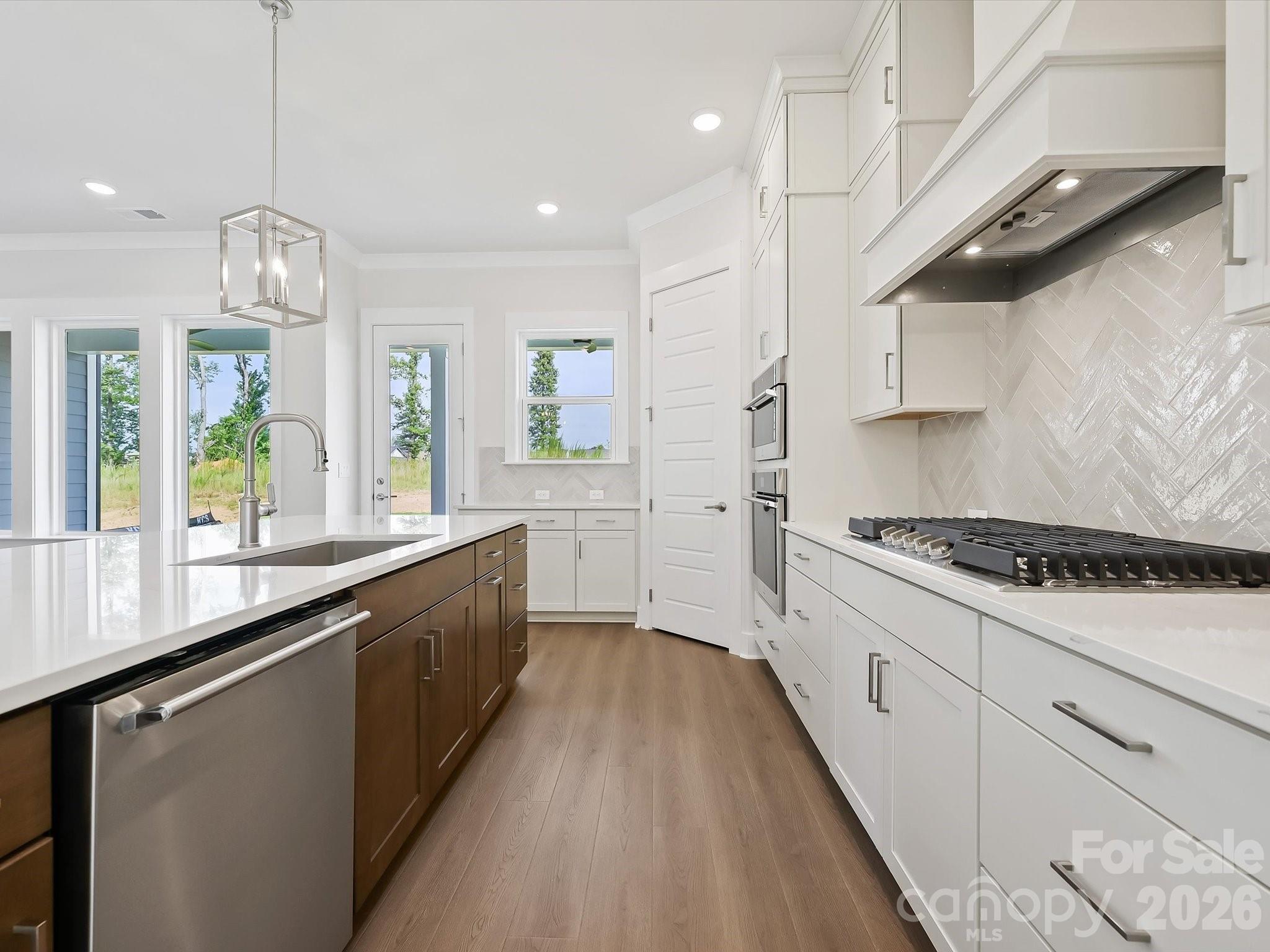 1202 Pastoral Place Property Photo 6