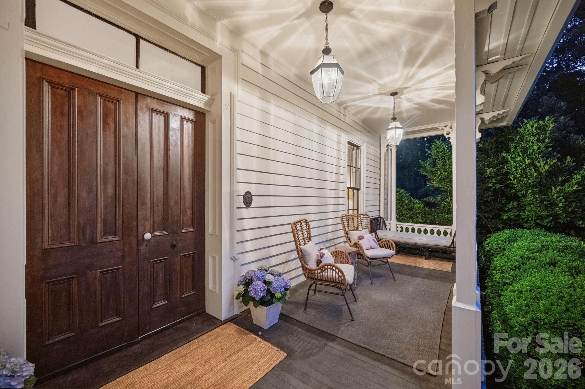 10915 Beatties Ford Road Property Photo 10