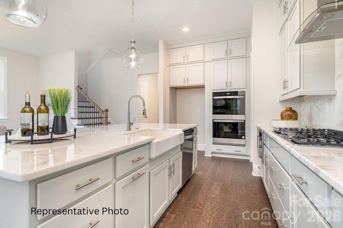20396 Queens Street Property Photo 13