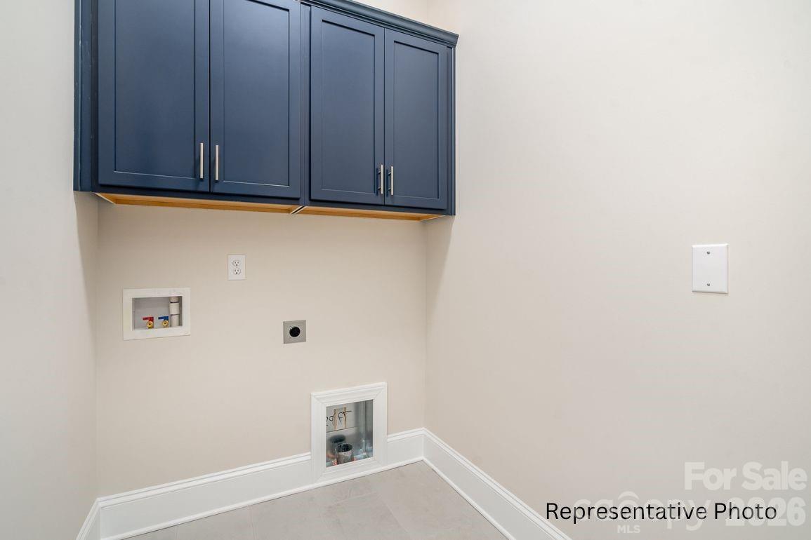 20396 Queens Street Property Photo 29
