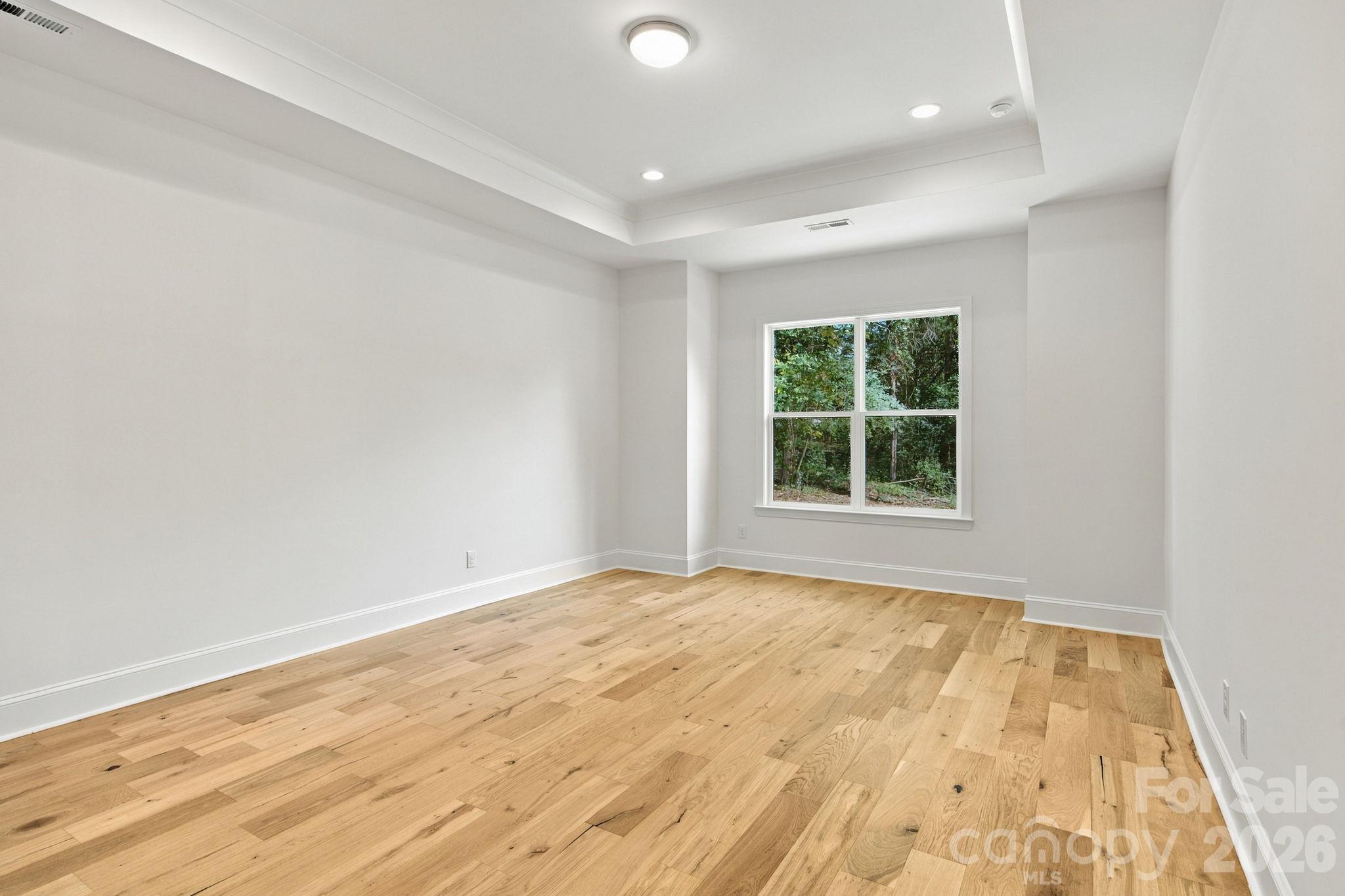 20396 Queens Street Property Photo 29