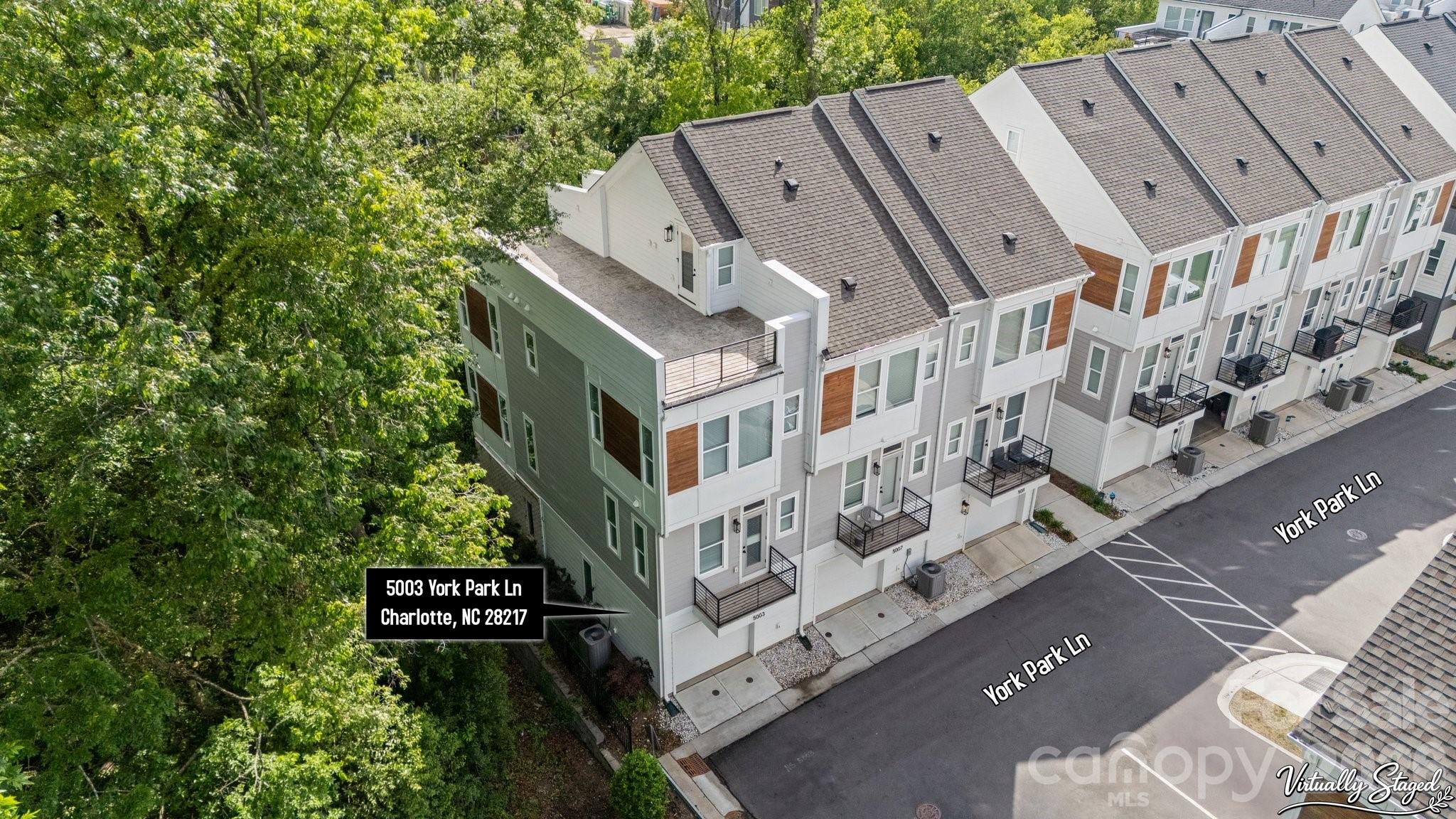 5003 York Park Lane Property Photo 3
