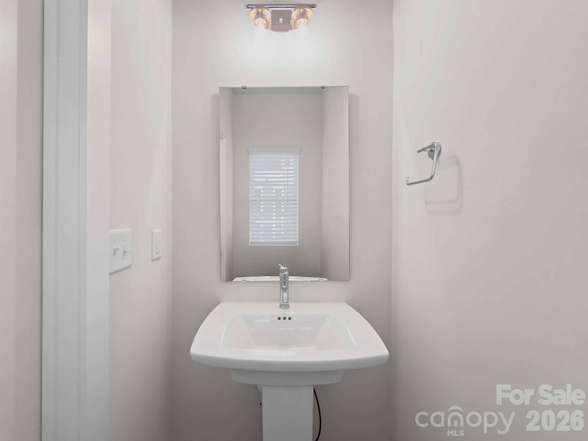 5003 York Park Lane Property Photo 19
