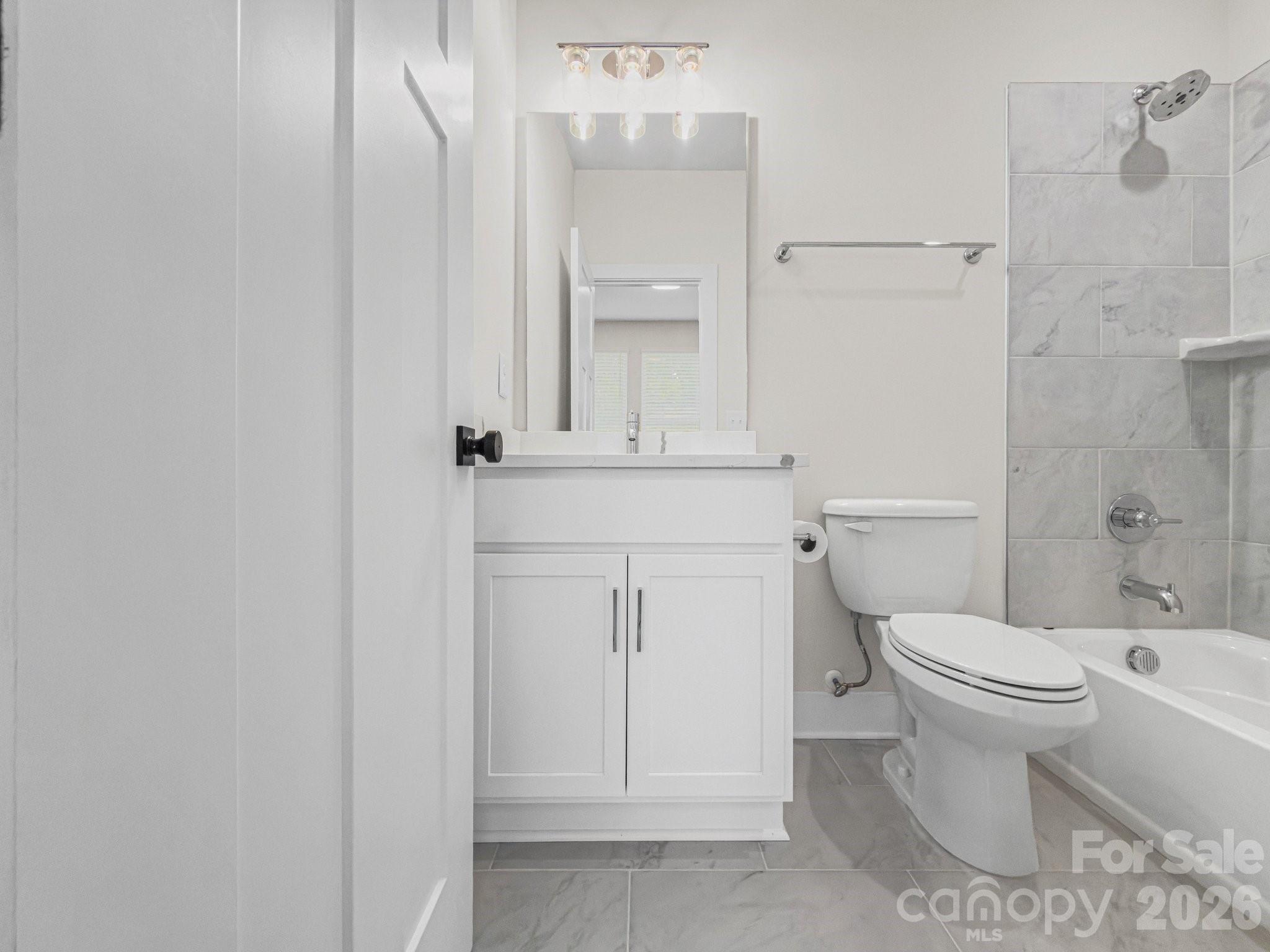 5003 York Park Lane Property Photo 29