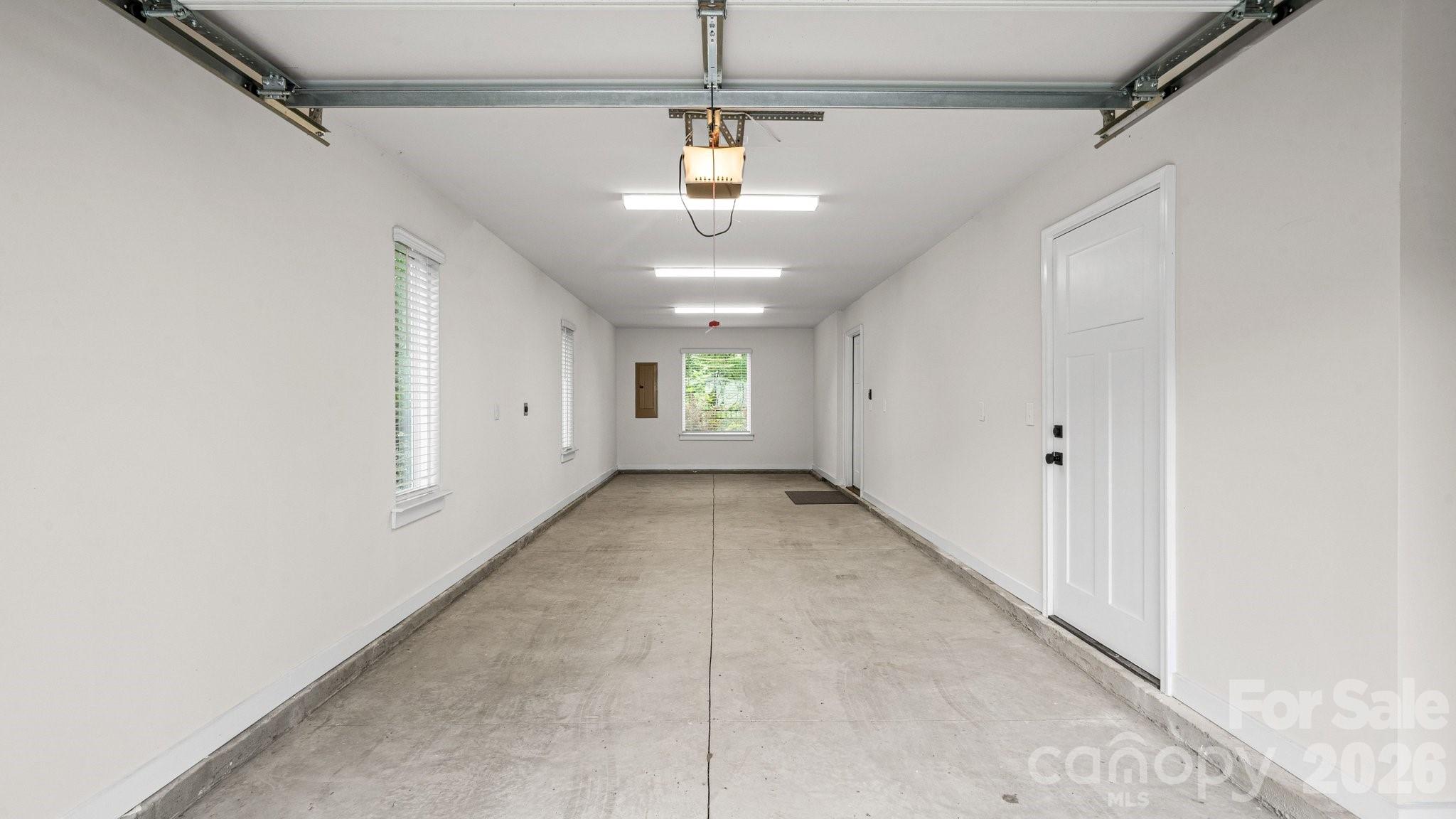 5003 York Park Lane Property Photo 34