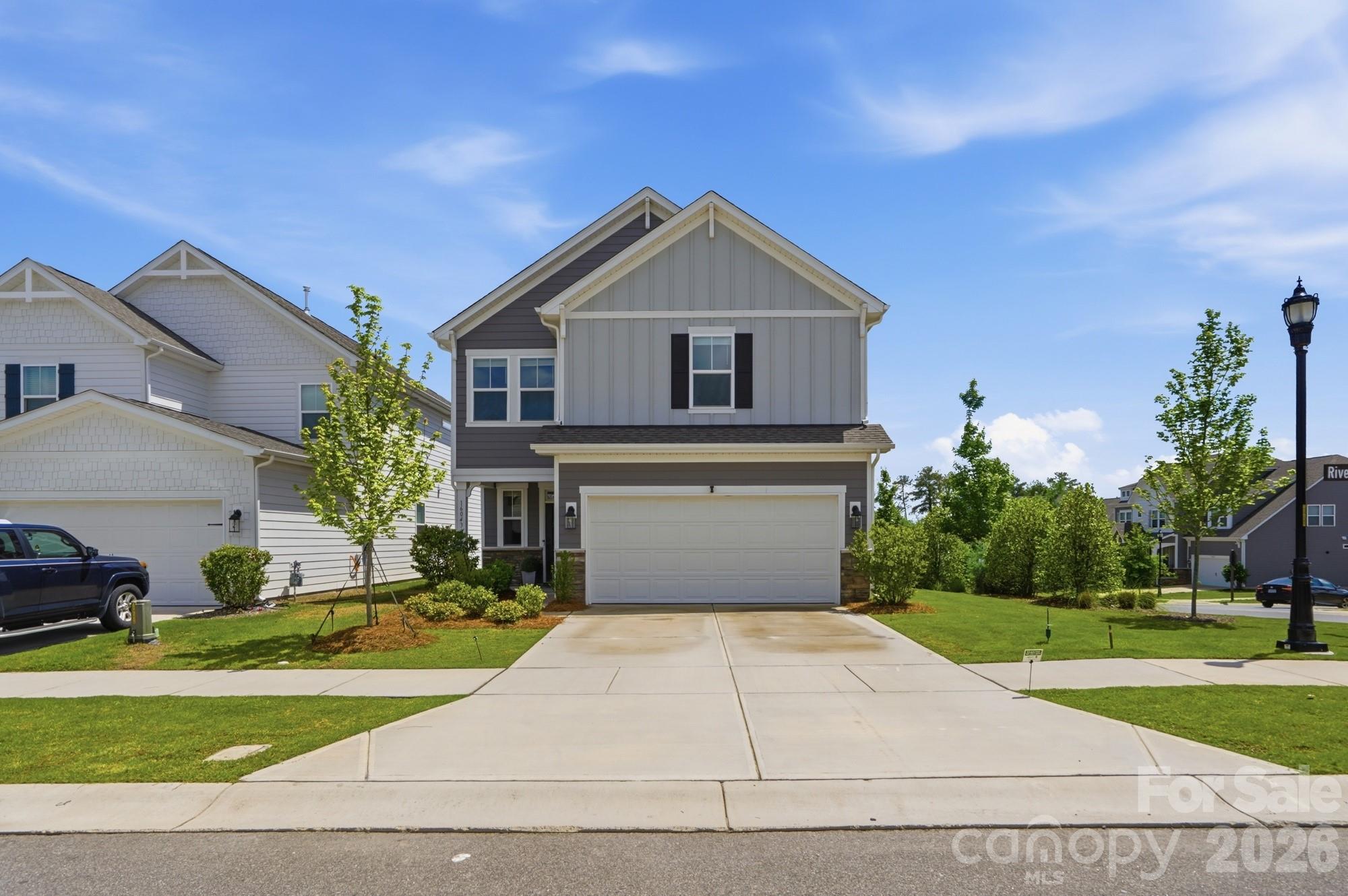 16043 River Tree Lane Property Photo 1