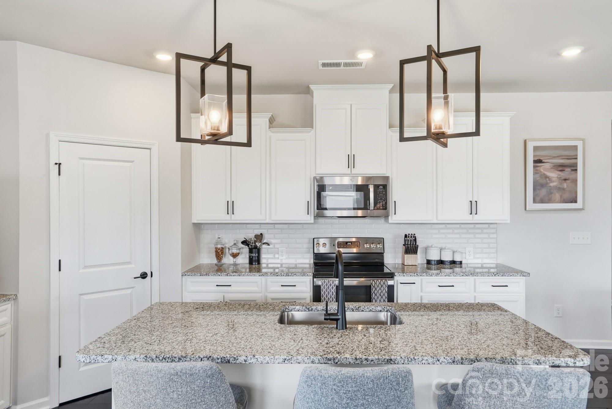 16043 River Tree Lane Property Photo 11