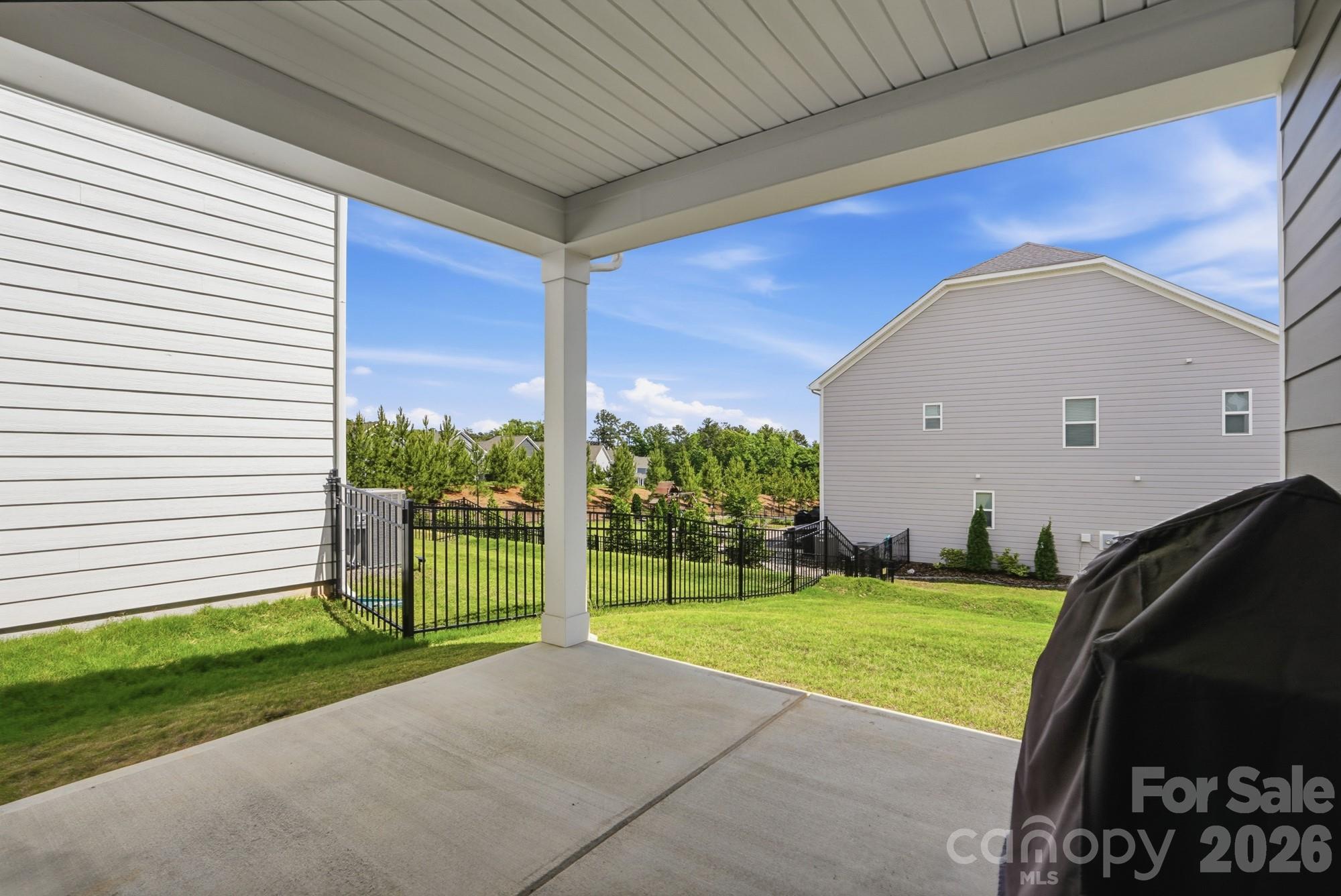 16043 River Tree Lane Property Photo 45