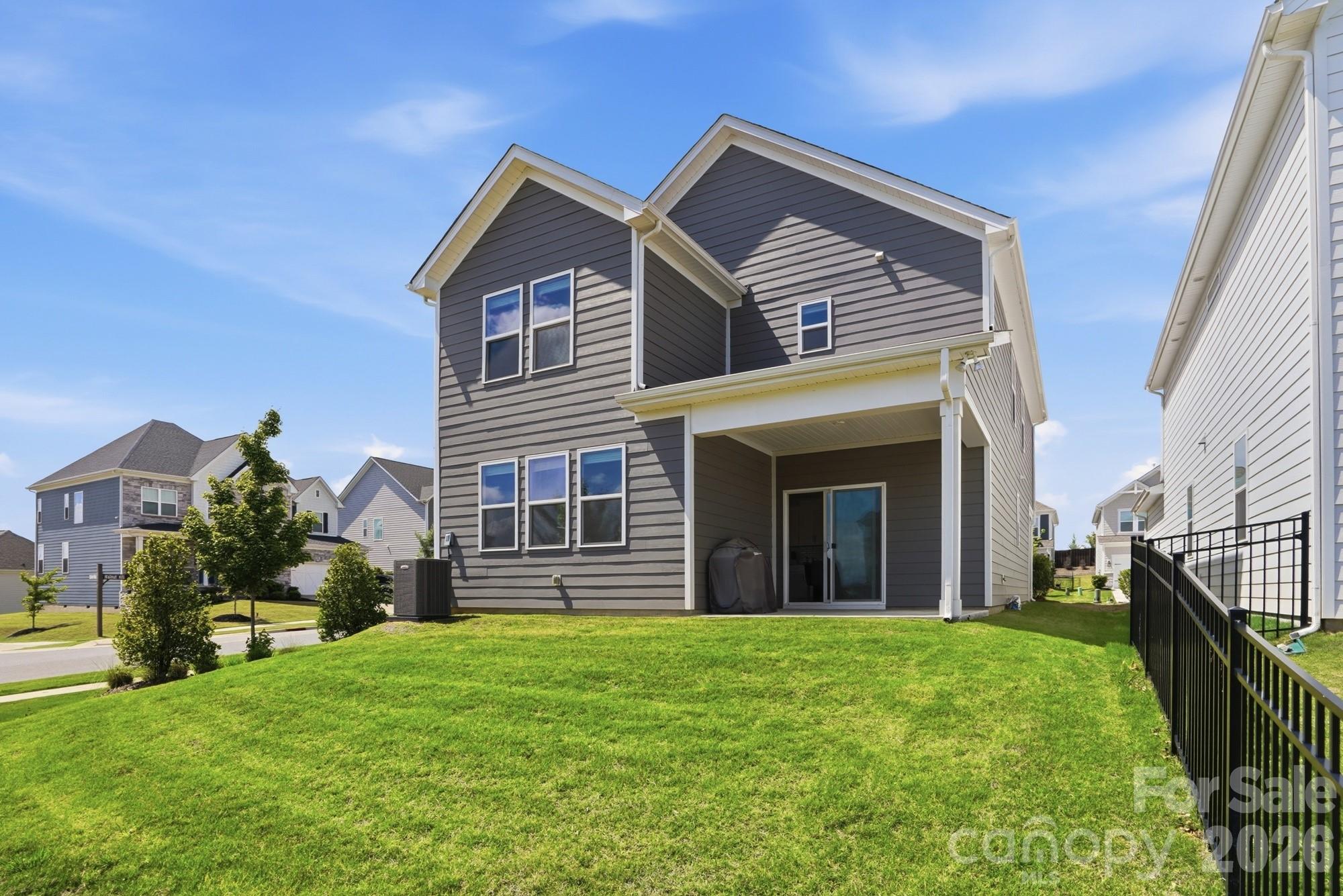 16043 River Tree Lane Property Photo 47