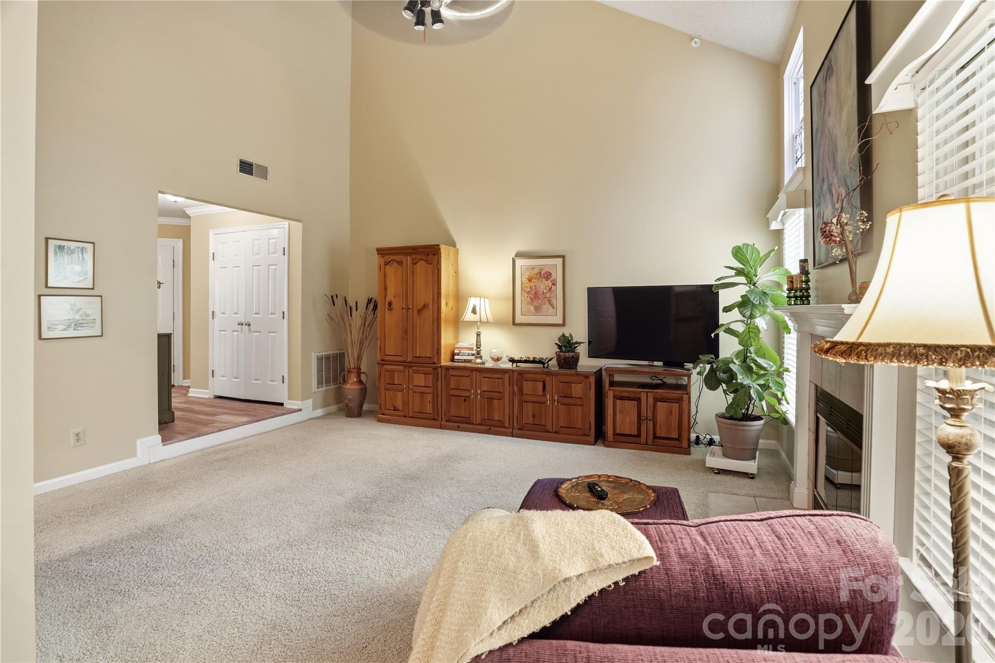 19823 Henderson Road F Property Photo 13