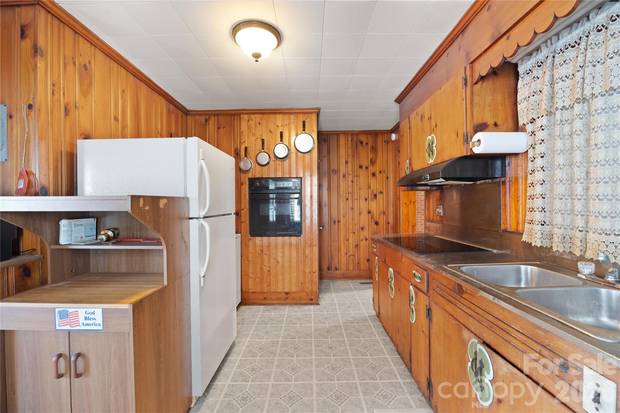 419 S Pearl Street Property Photo 9