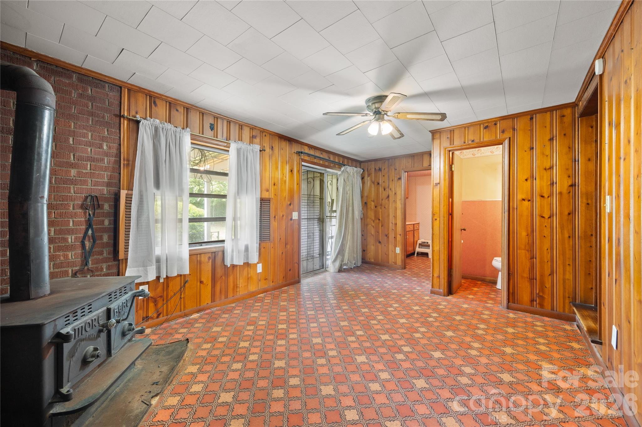 419 S Pearl Street Property Photo 14