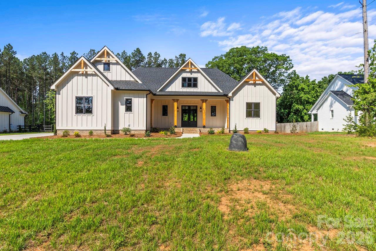2373 Lee Lawing Road Property Photo 1