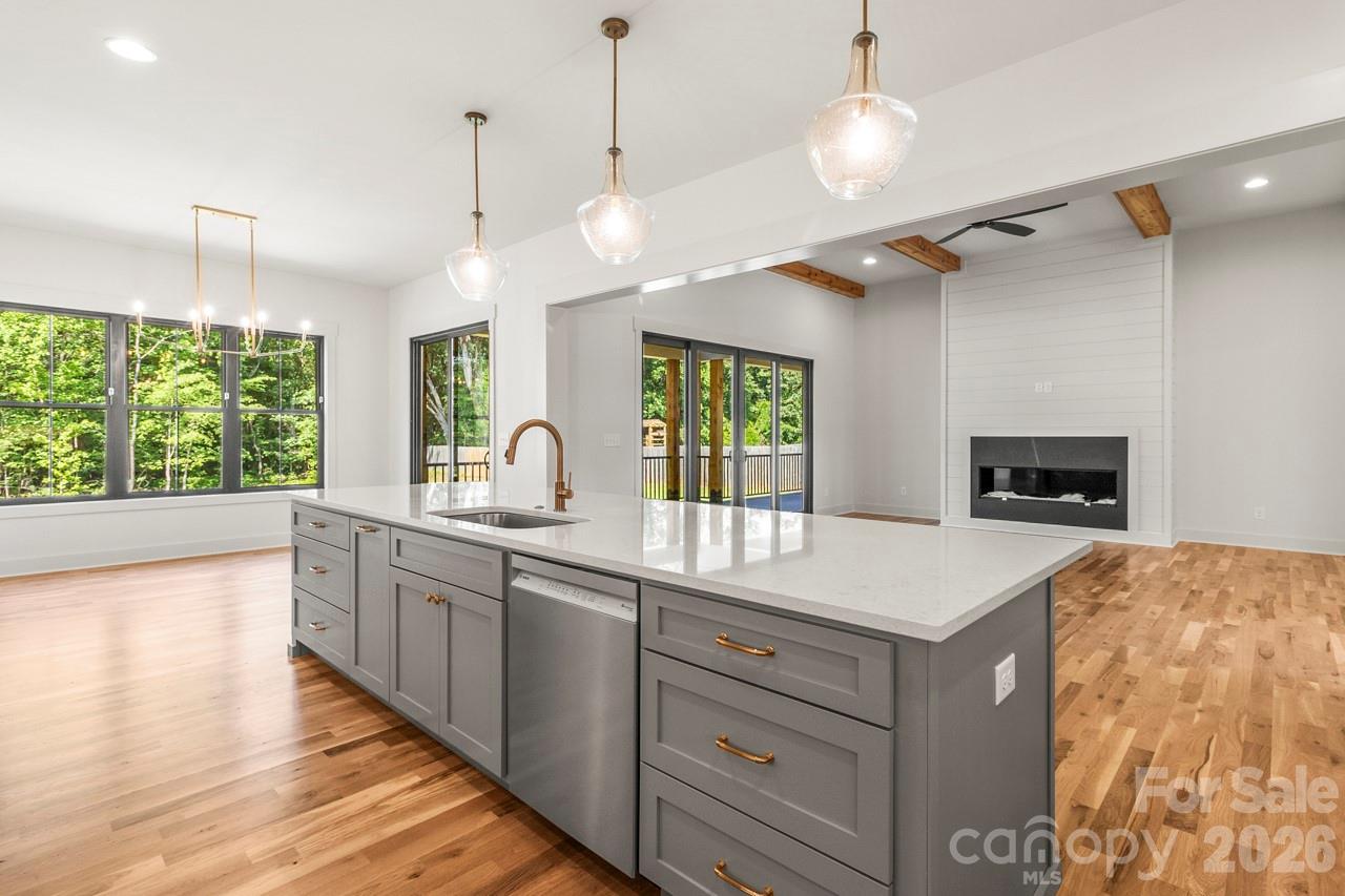 2373 Lee Lawing Road Property Photo 11