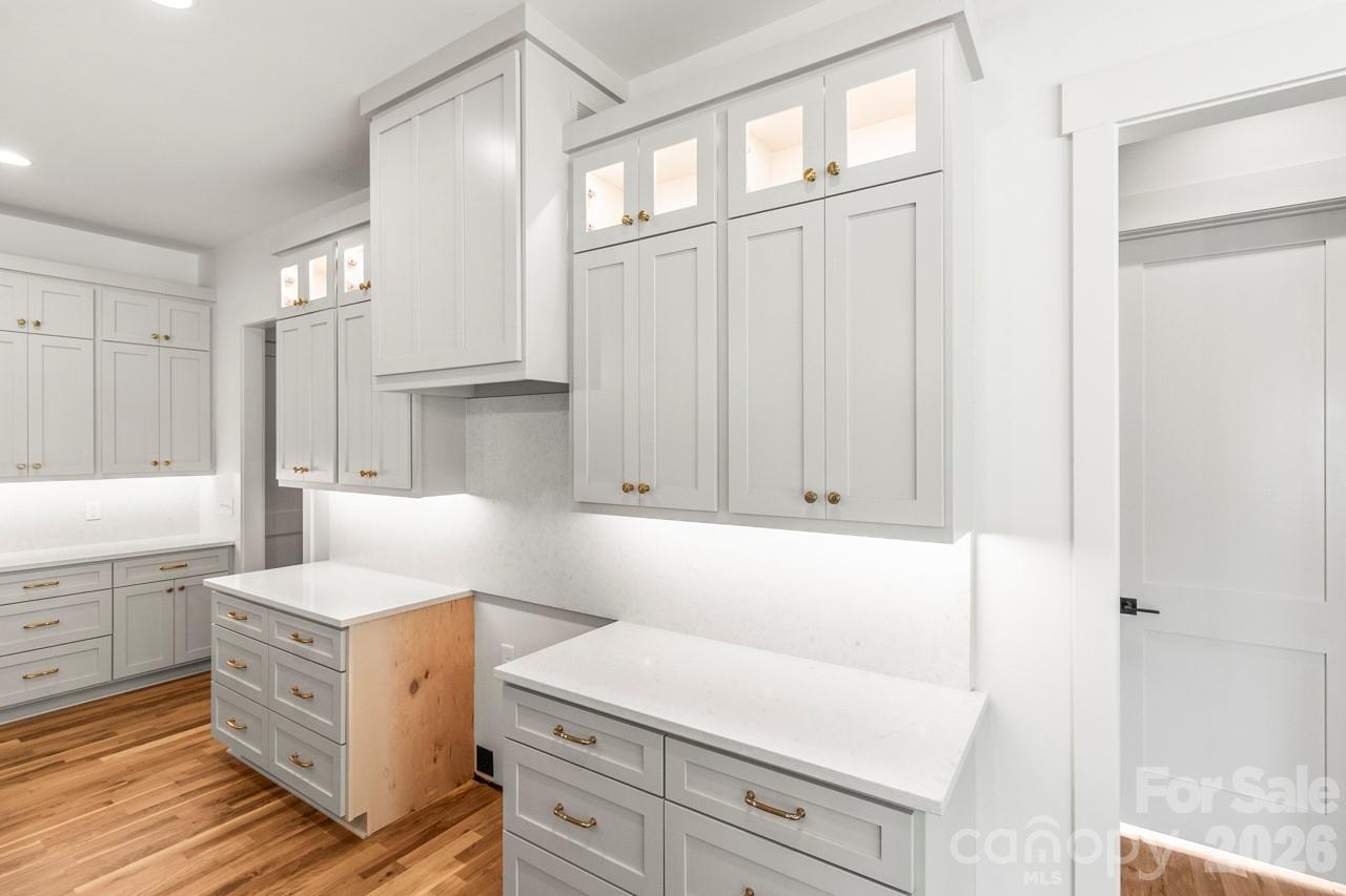 2373 Lee Lawing Road Property Photo 14