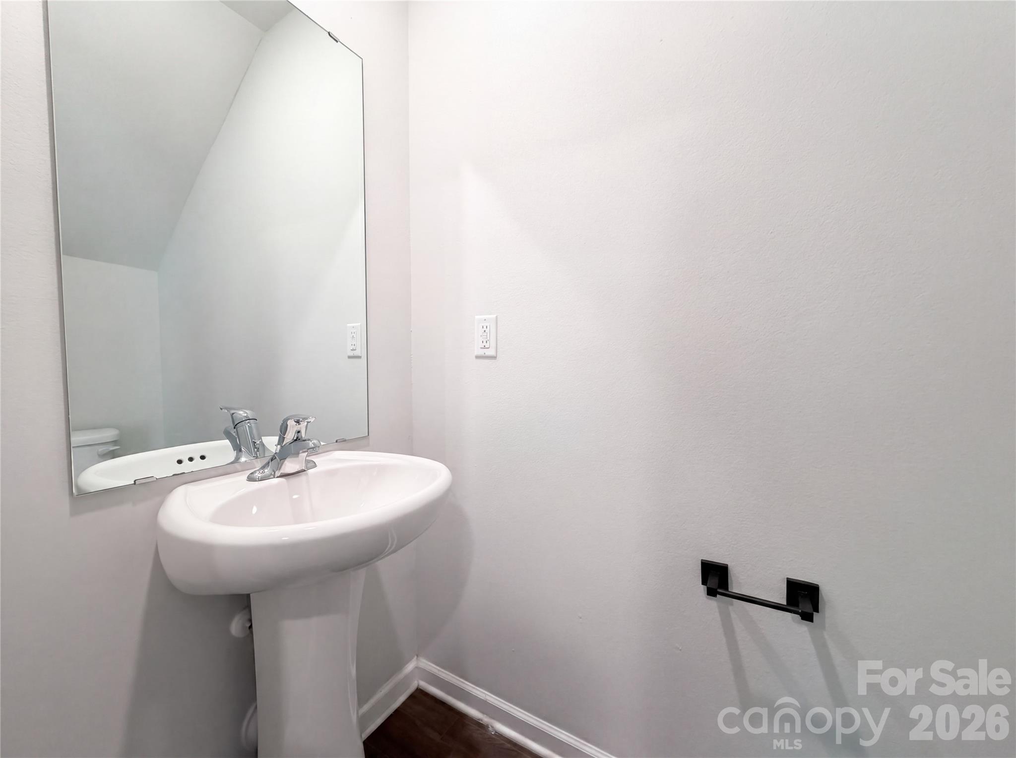 366 Frank Burns Way Property Photo 12