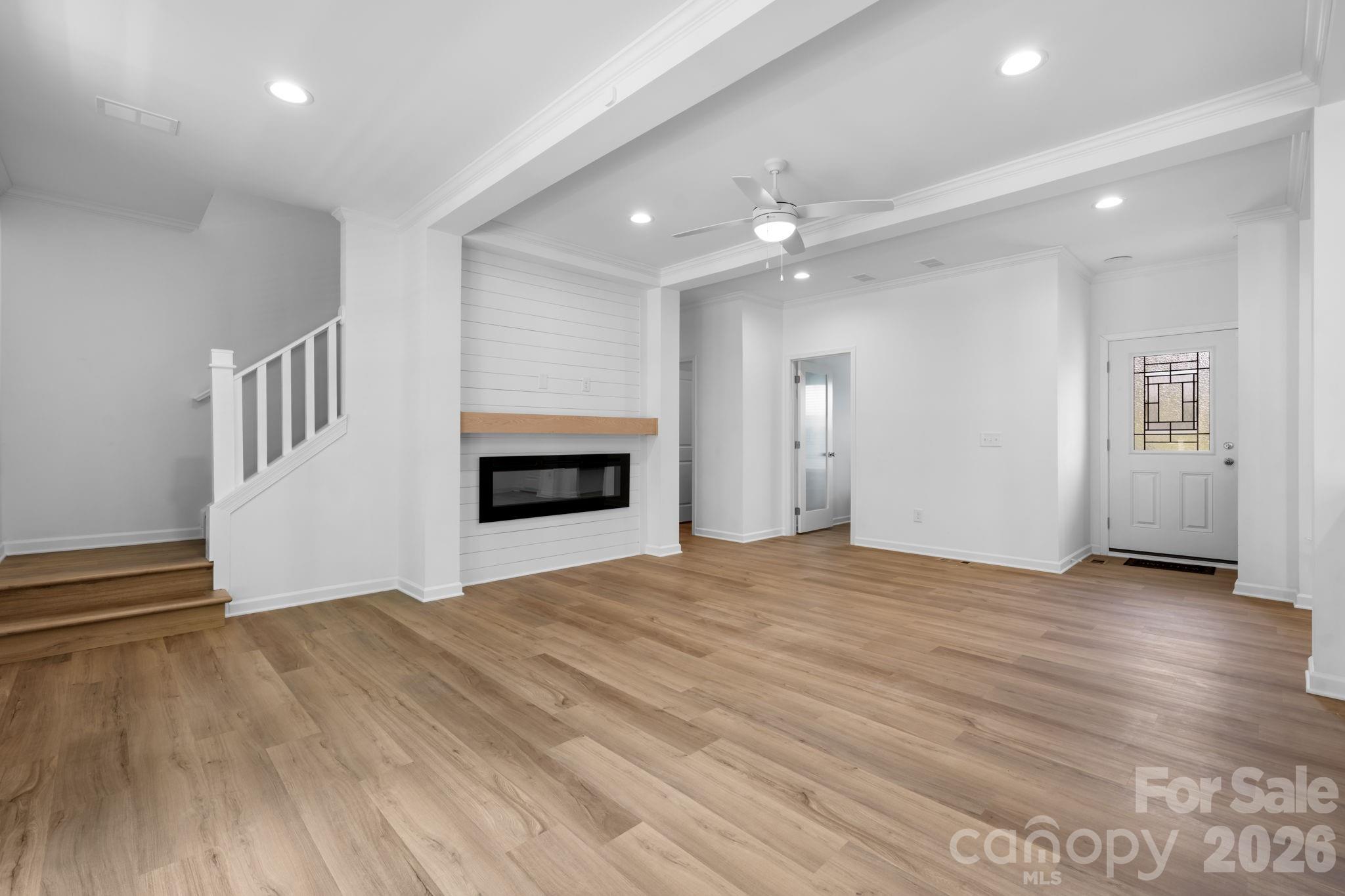 7006 Waterfront Place Property Photo 2