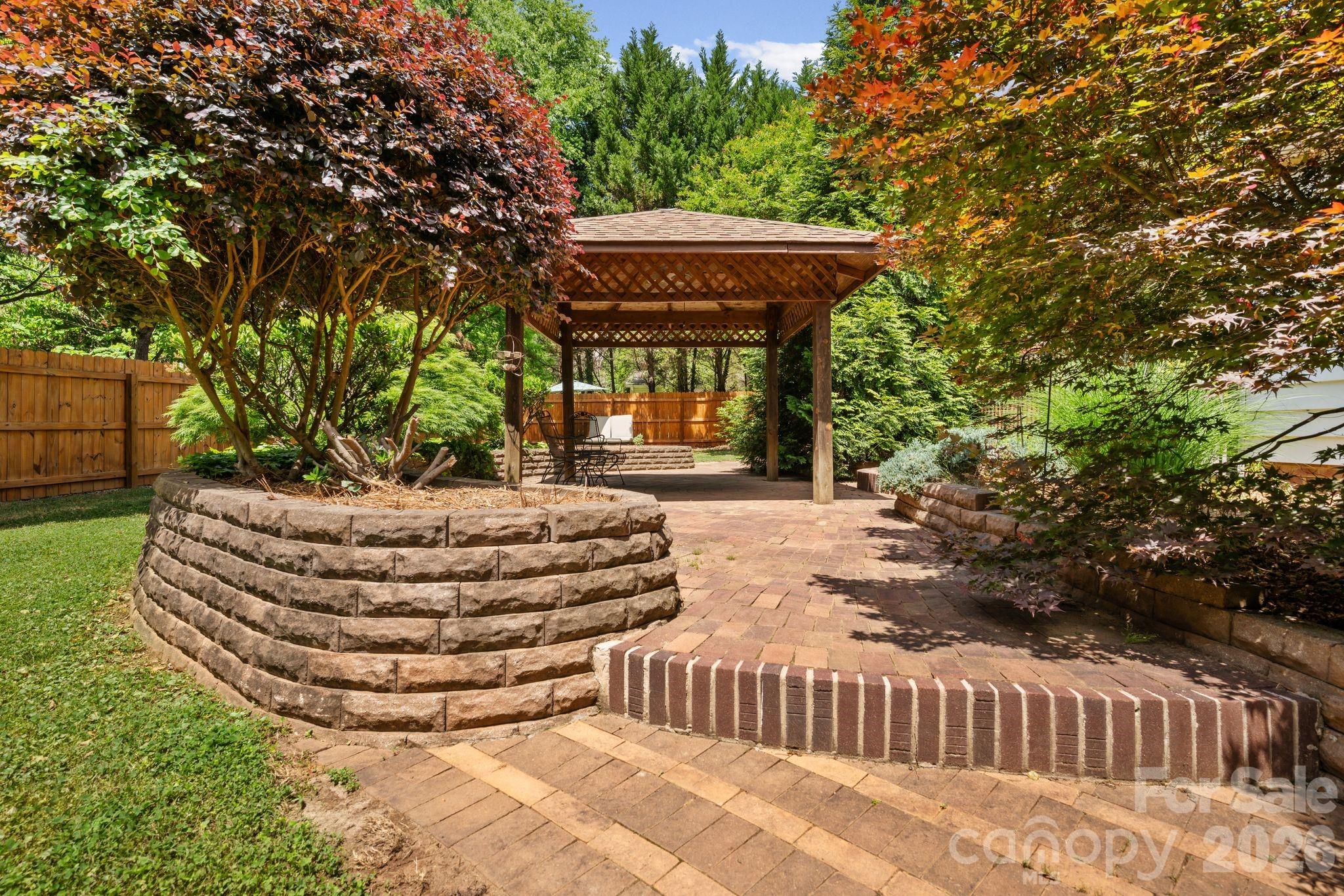 2403 E Innes Street Property Photo 16
