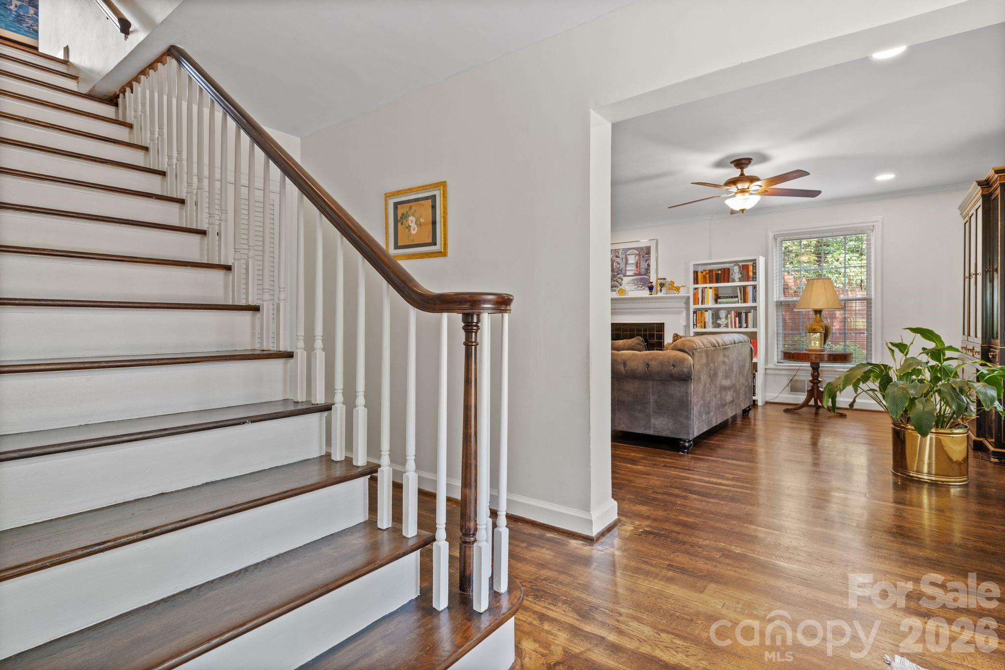 2403 E Innes Street Property Photo 20