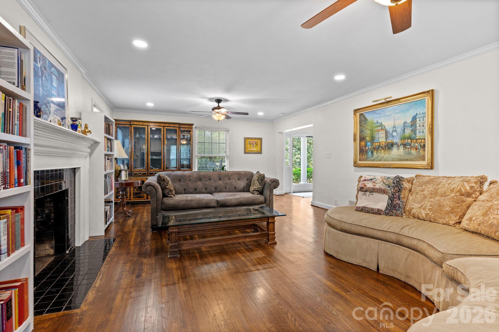 2403 E Innes Street Property Photo 31