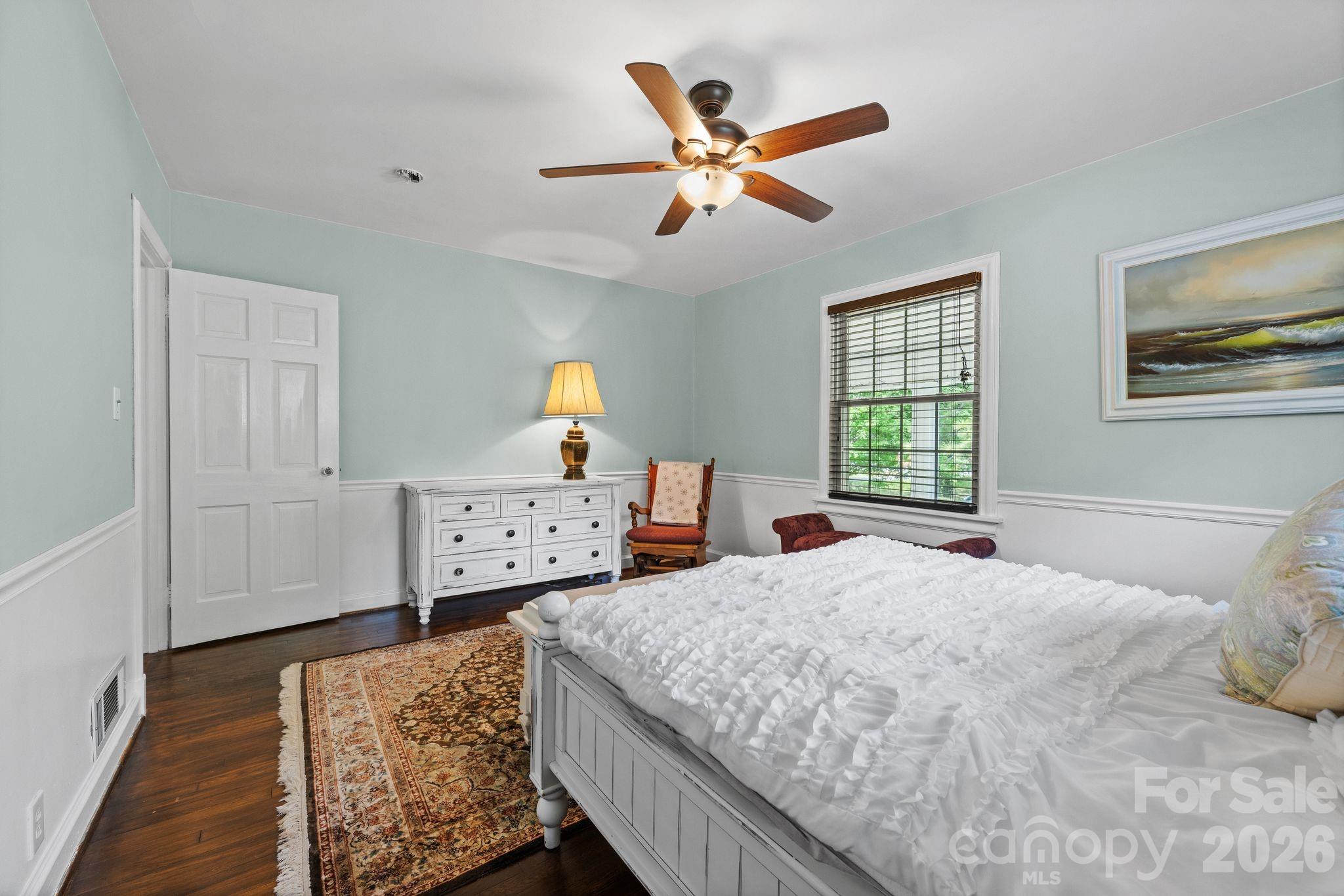 2403 E Innes Street Property Photo 38