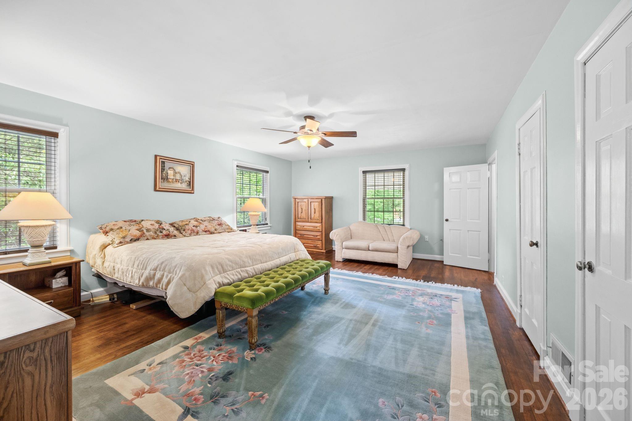 2403 E Innes Street Property Photo 42
