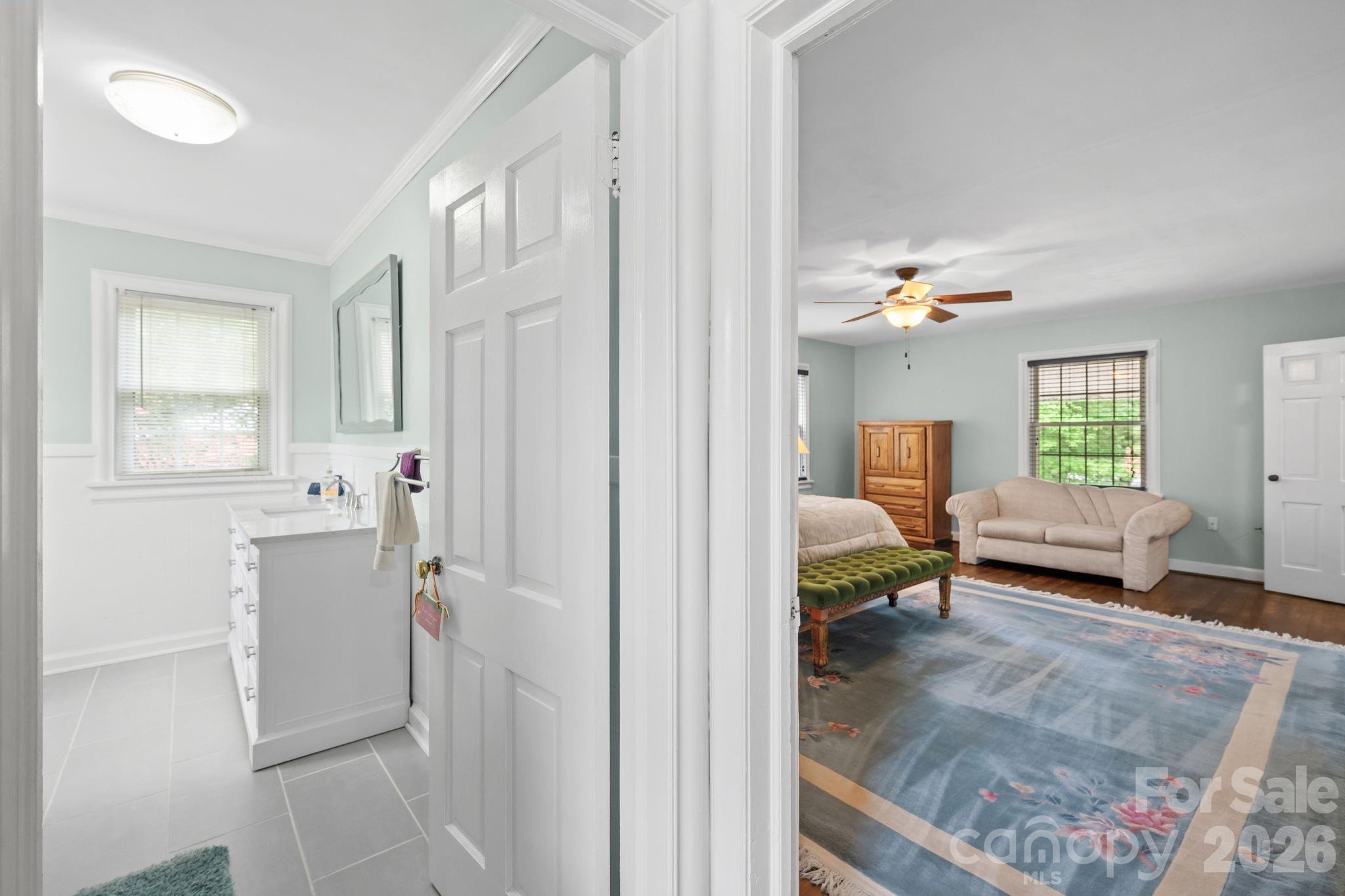 2403 E Innes Street Property Photo 43