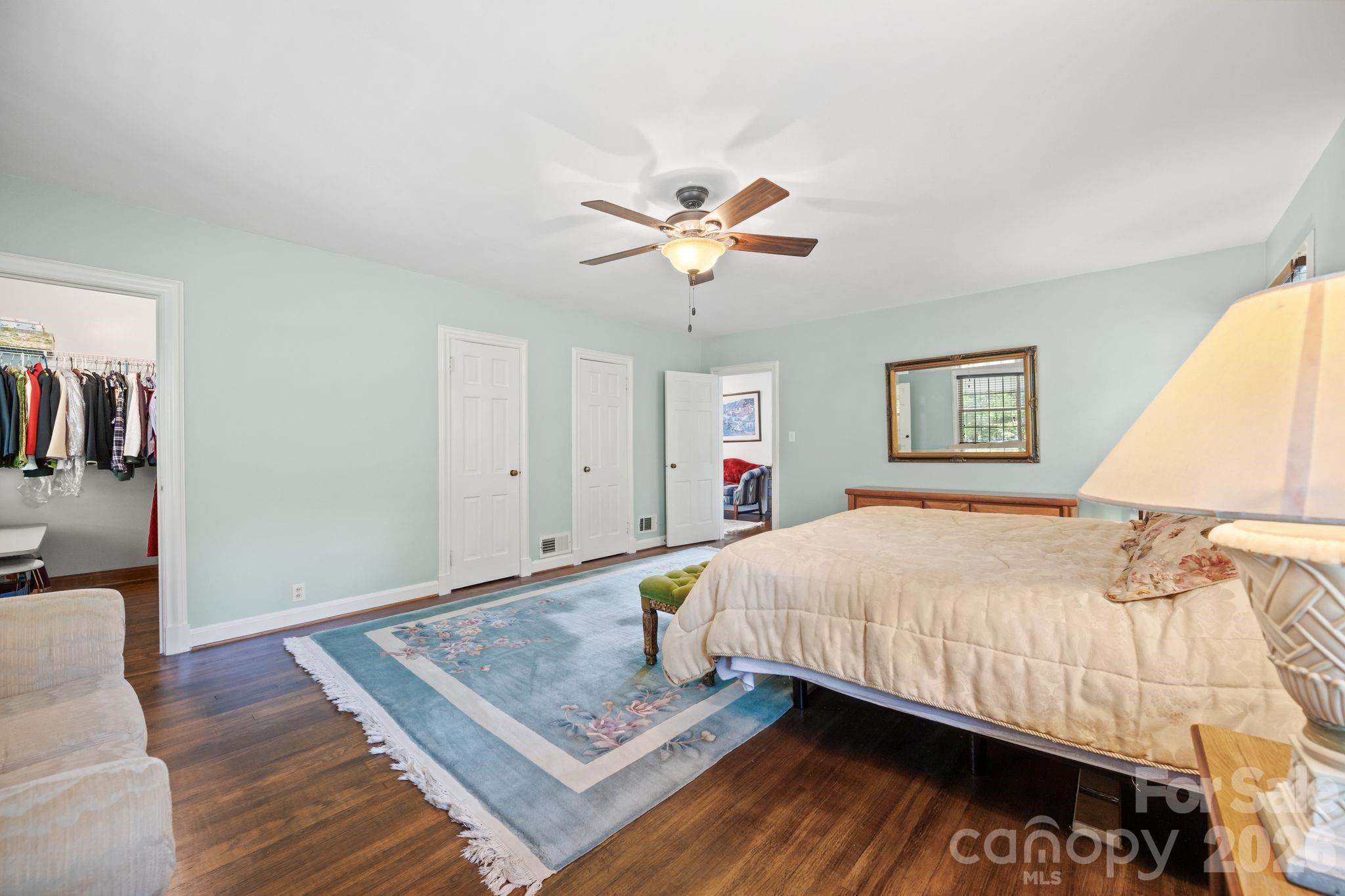 2403 E Innes Street Property Photo 44