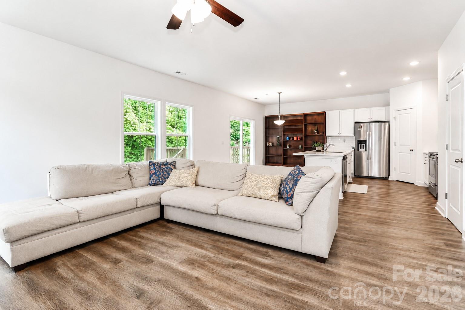 487 Kacys Way Place Property Photo 12