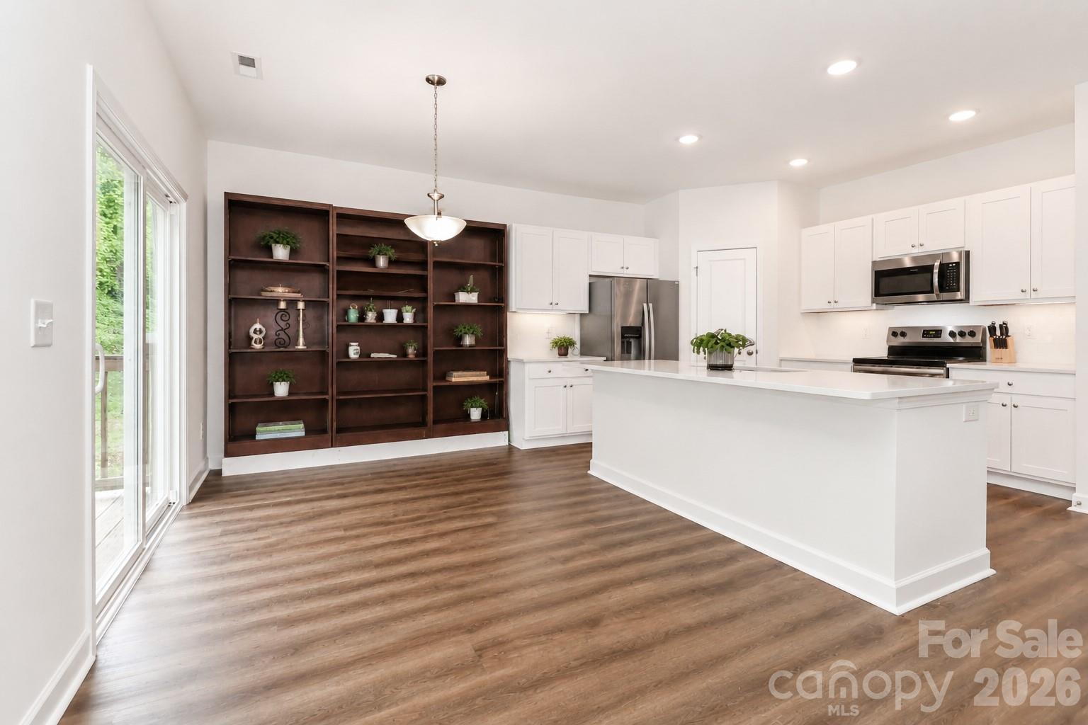 487 Kacys Way Place Property Photo 16