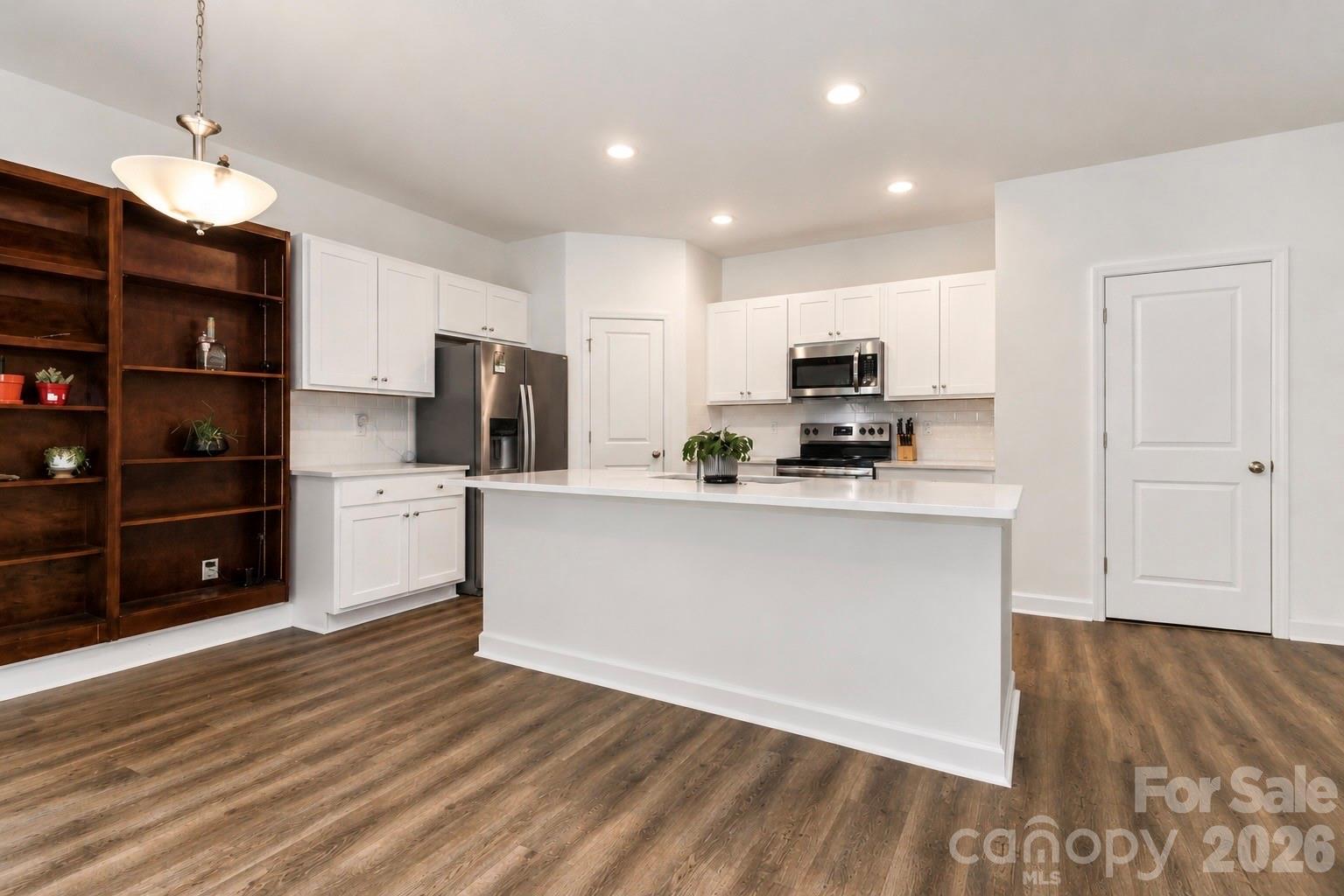 487 Kacys Way Place Property Photo 17