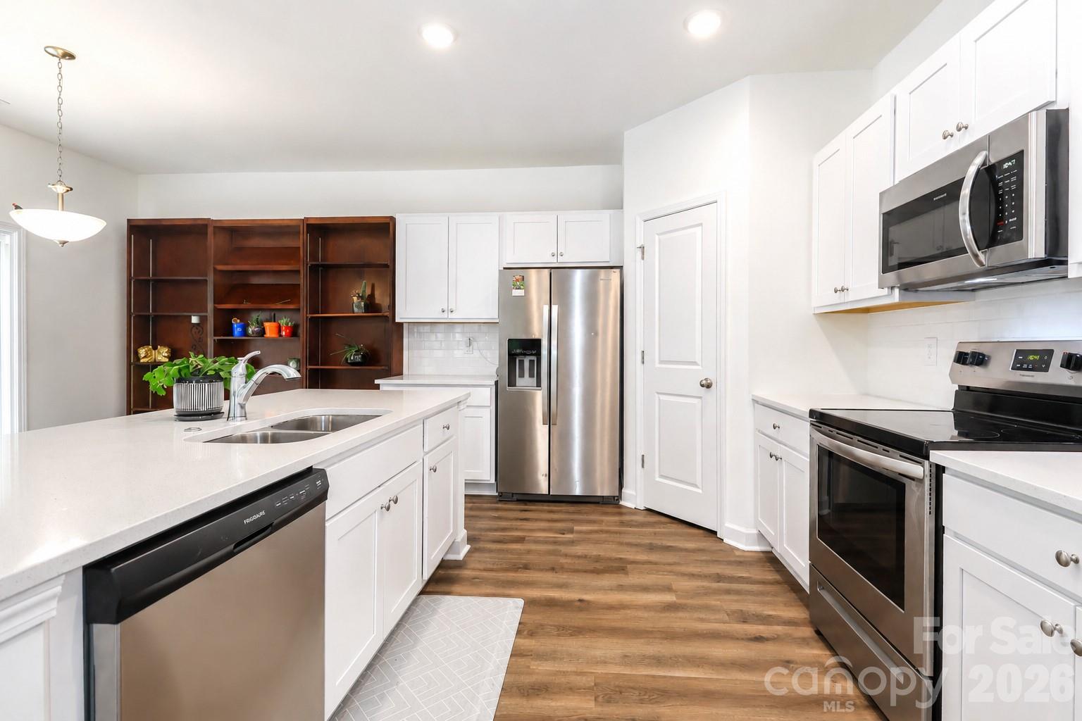 487 Kacys Way Place Property Photo 18
